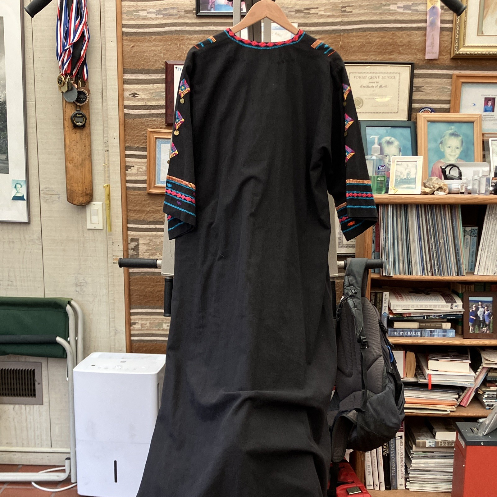 Diseño Josefa Black Maxi Dress V-Neck 3/4 Sleeve Embroidered Coin Cotton XL