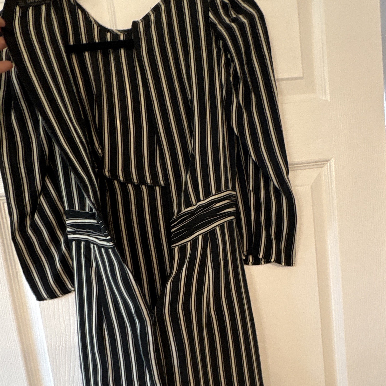 Zara Womens Size XS Black/White Striped V-Neck Ruched Puff Sleeve Mini Dress