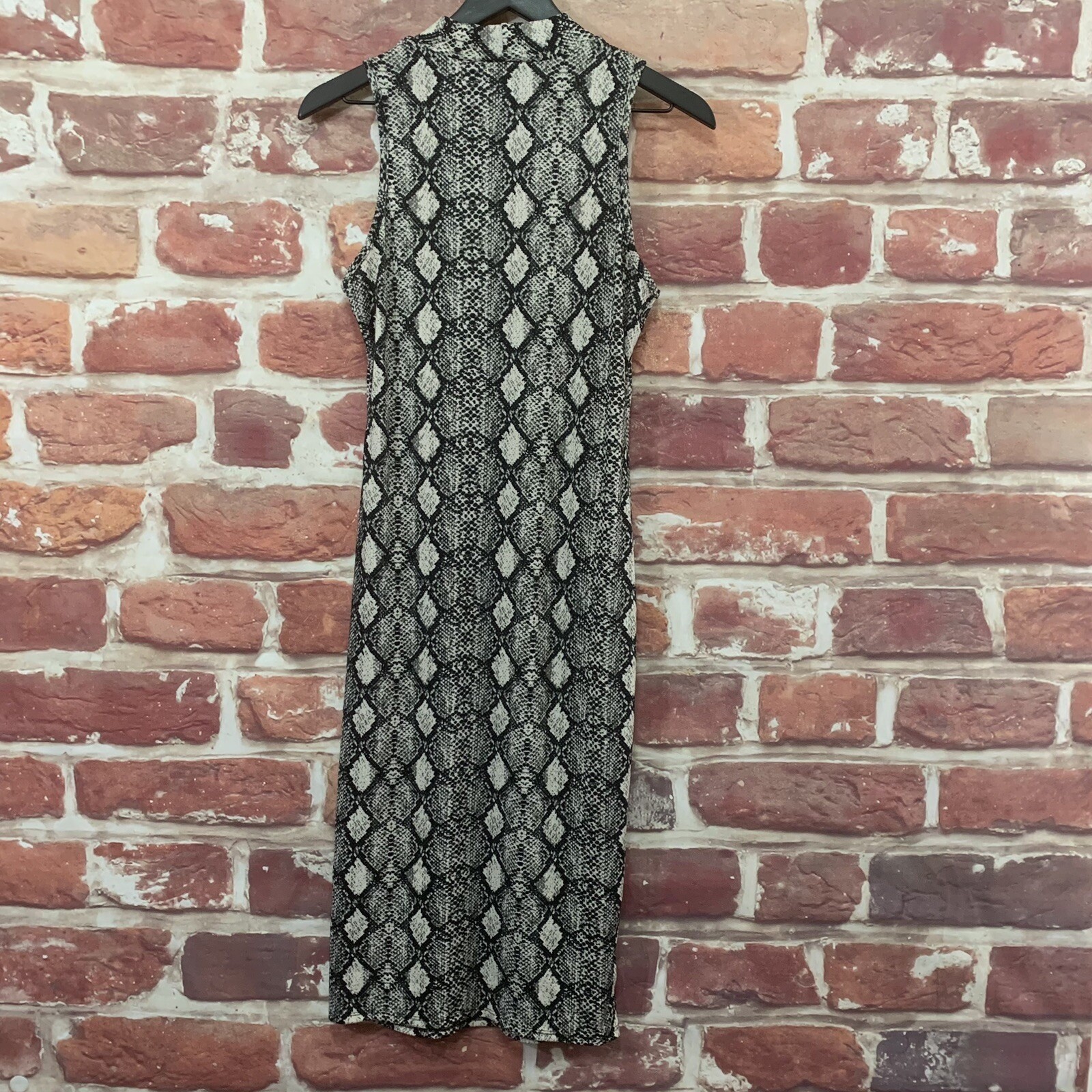 Caution To The Wind Dress Womens Medium Black Cream Snakeskin Casual Mock Neck