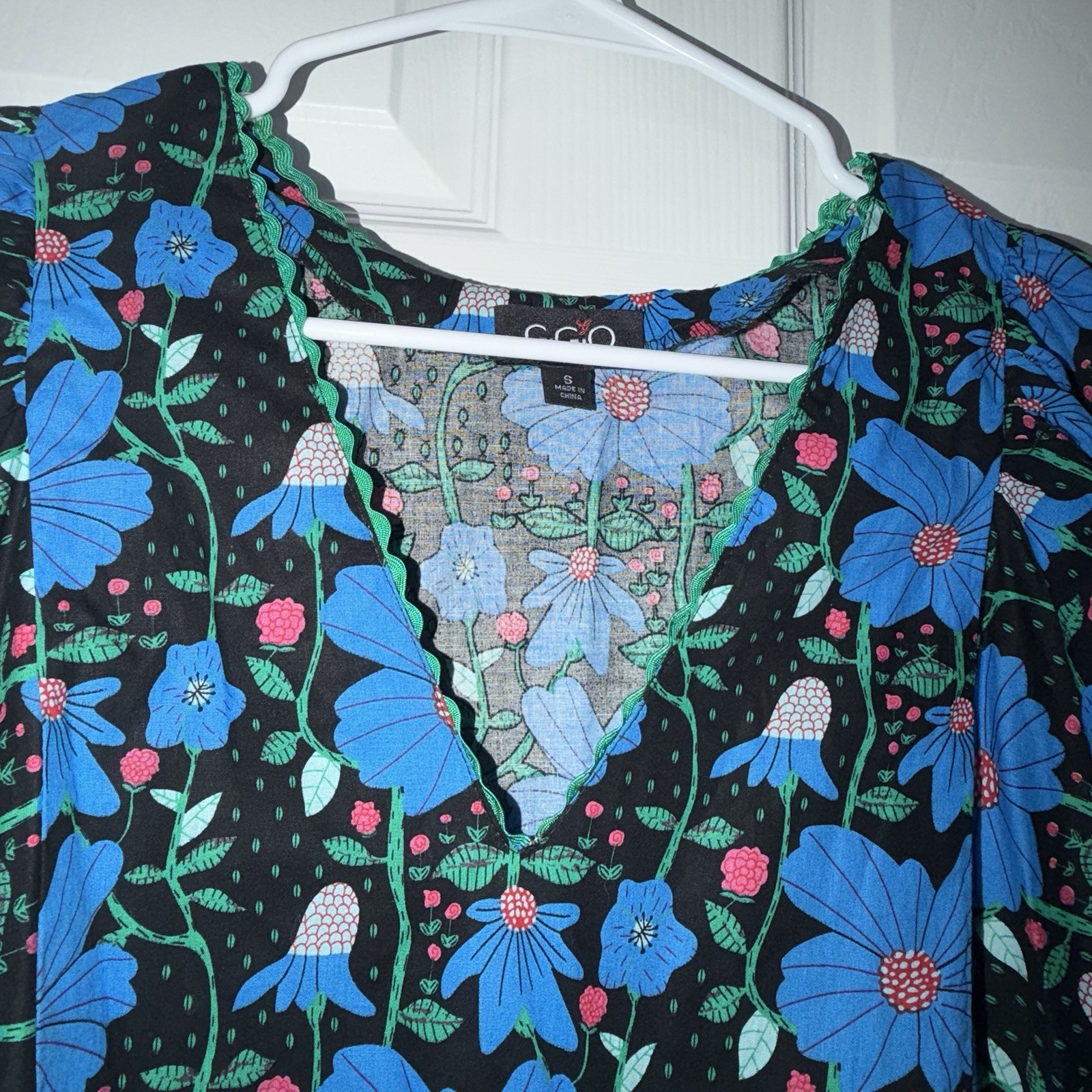 Gigio Floral V-Neck Dress Size S