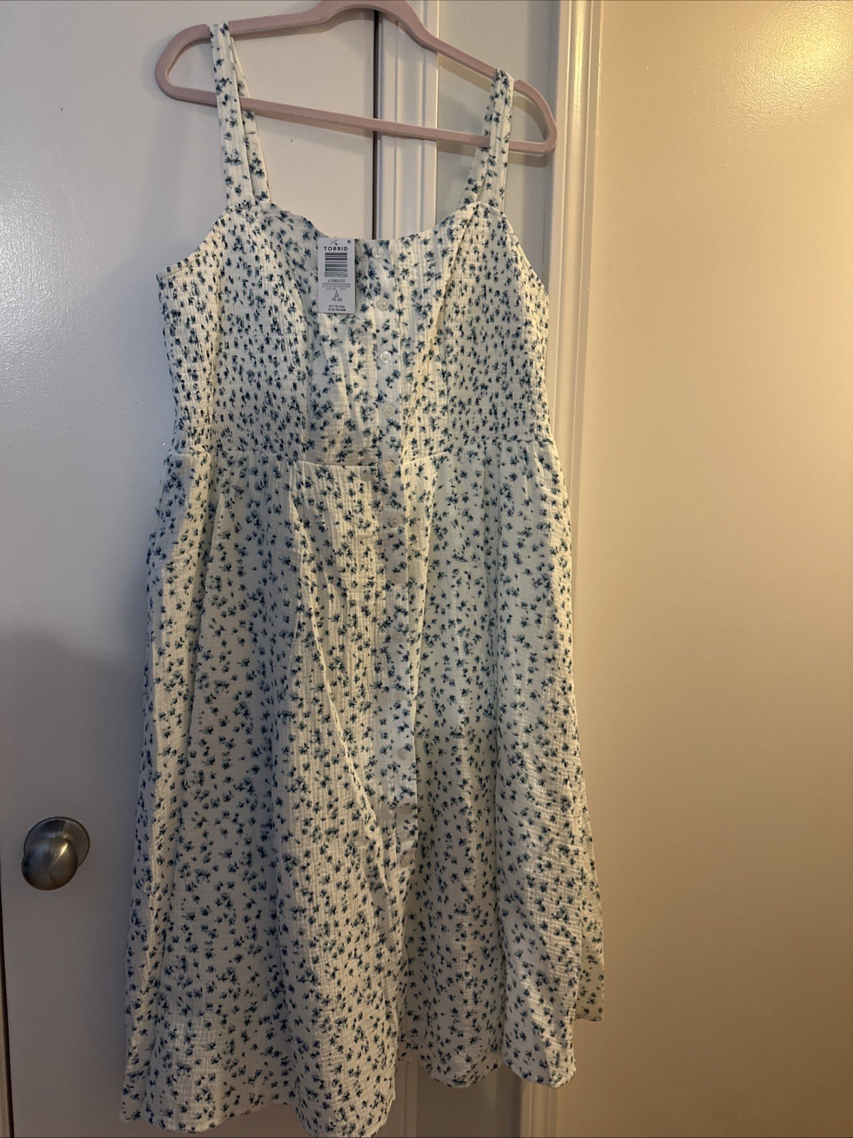 Torrid Midi Crinkle Gauze Smocked Detail Button Down Dress Soft Ditzy Floral