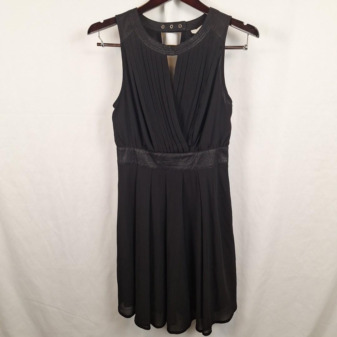 Charming Charlie Sleeveless Black Classic Boho Snap Neck Dress Women’s Medium