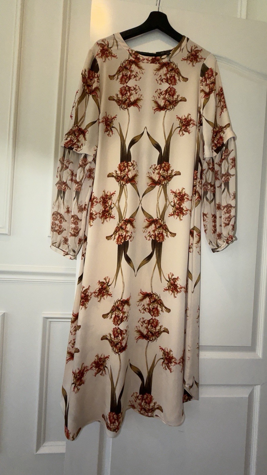 BCBGMAXAZRIA Floral Belted Maxi Dress Balloon Sleeve Beige Red Brown L