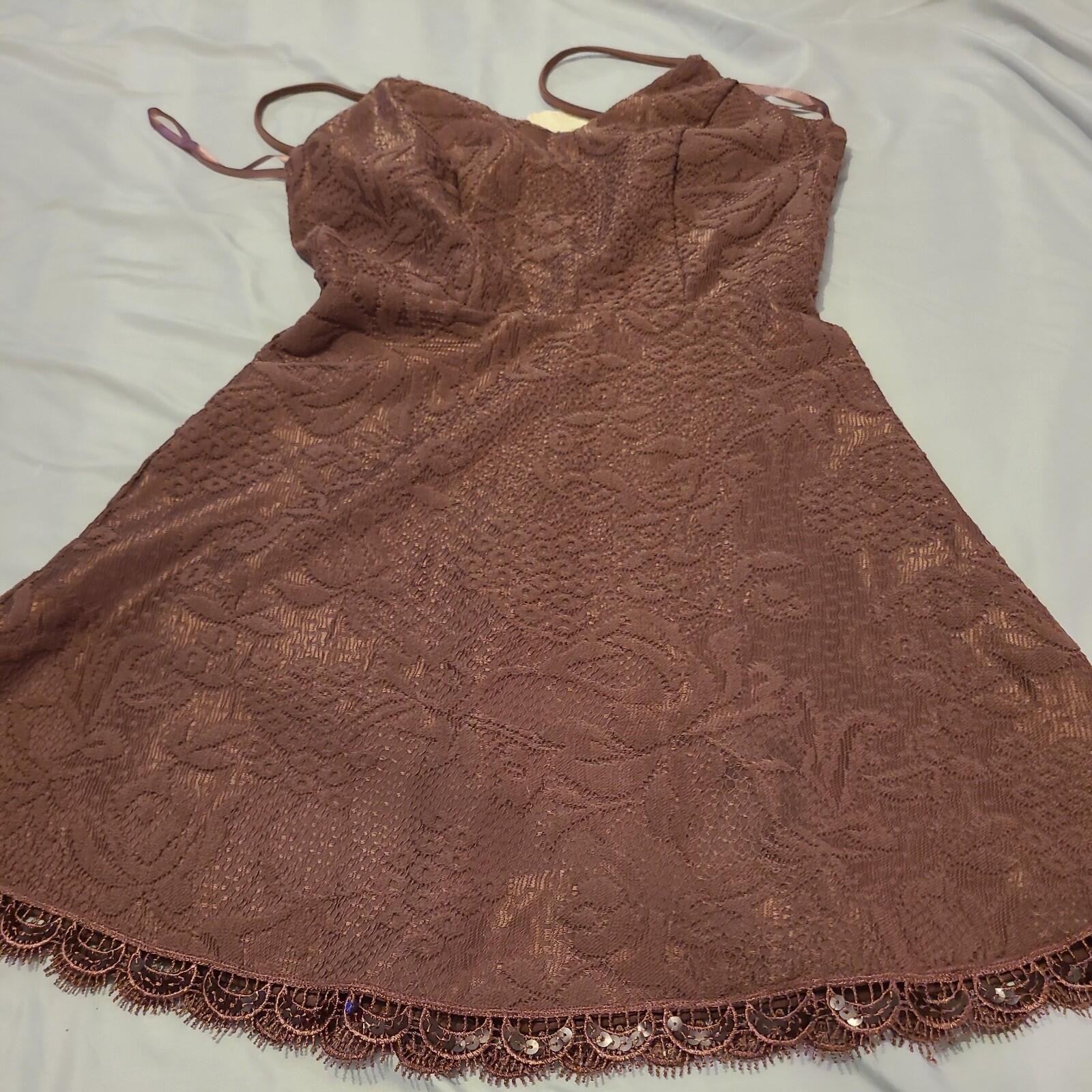 Altar’d State Dusty Rose/ mauve Floral lace Slip Mini Dress Size Small NWT
