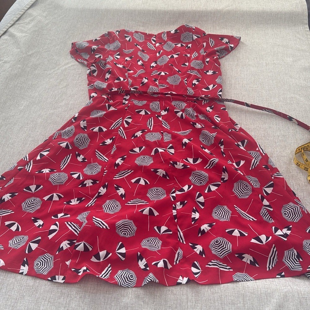 Talbots Dress Womens size 14 Umbrella Graphic Print Belted retro fit & flare