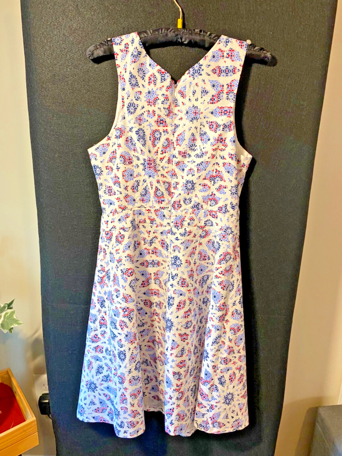 Cynthia Steffe CeCe Red Blue White Dress Women 4 Stretch Casual Sleeveless