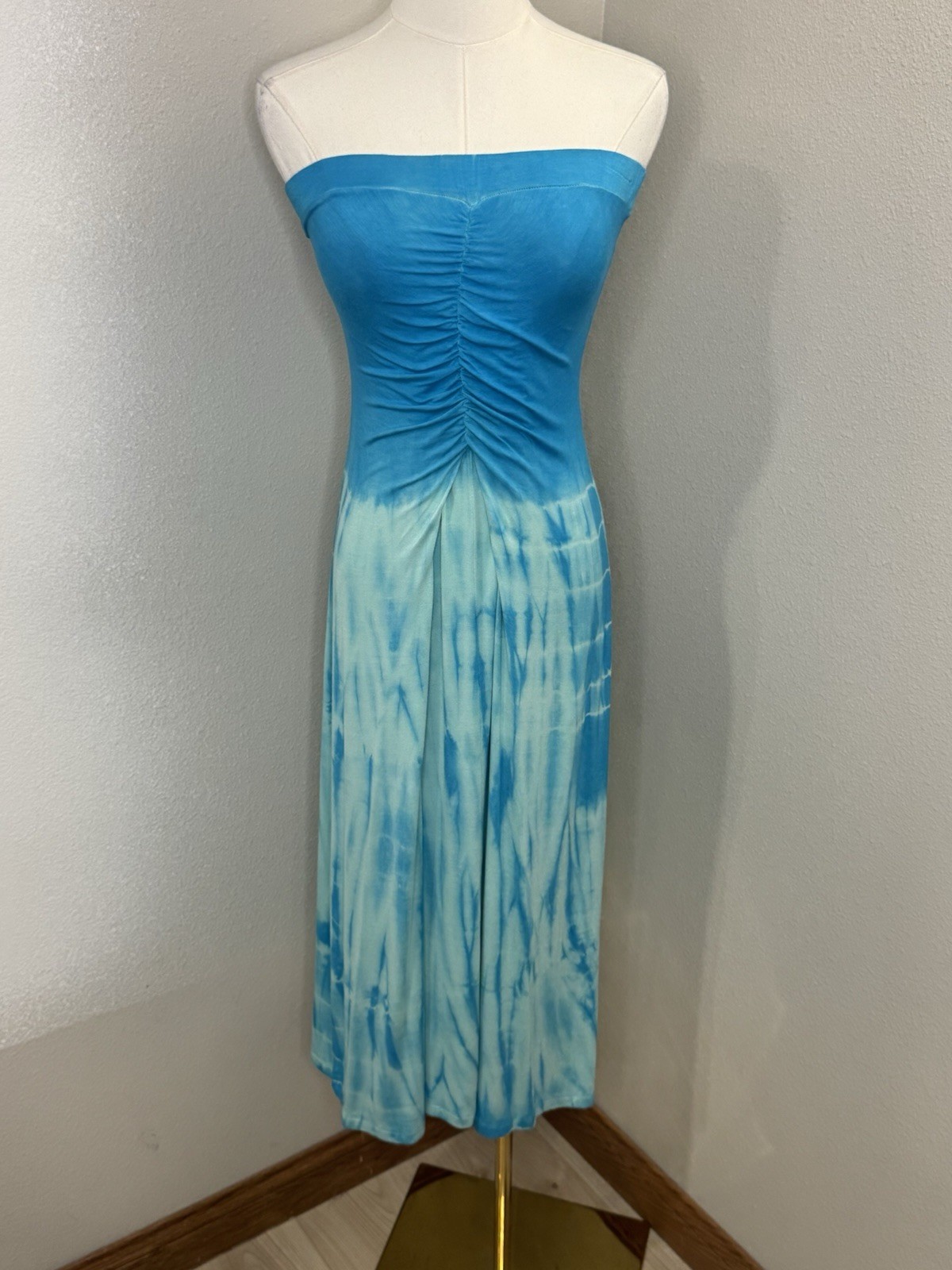 Fraiche by J Strapless Blue Tie Dye Ruched Midi Dress Size S NWT