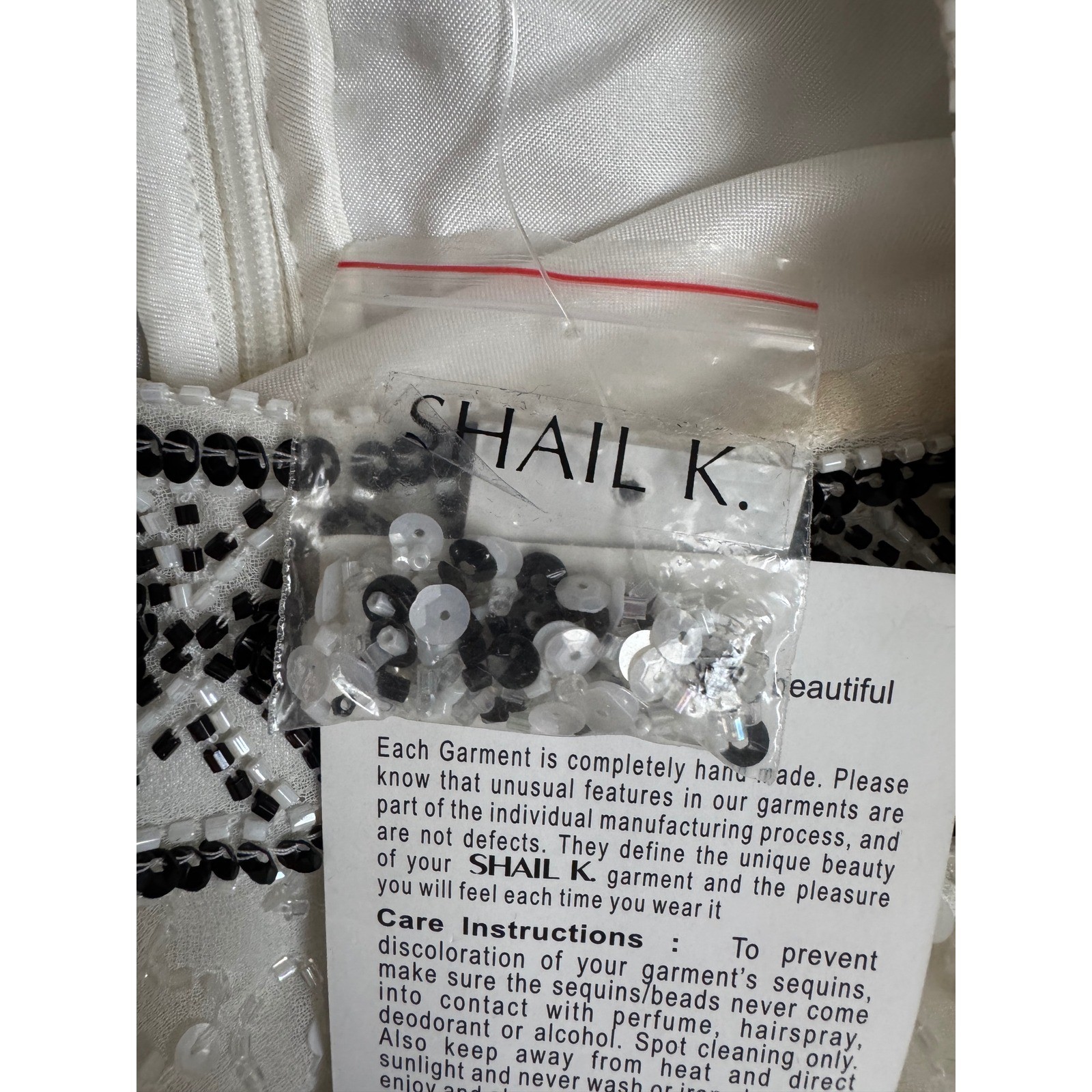 Shail K Ivory Black Beaded Sequins Sleeveless Cocktail Party Dress Size 10 NEW