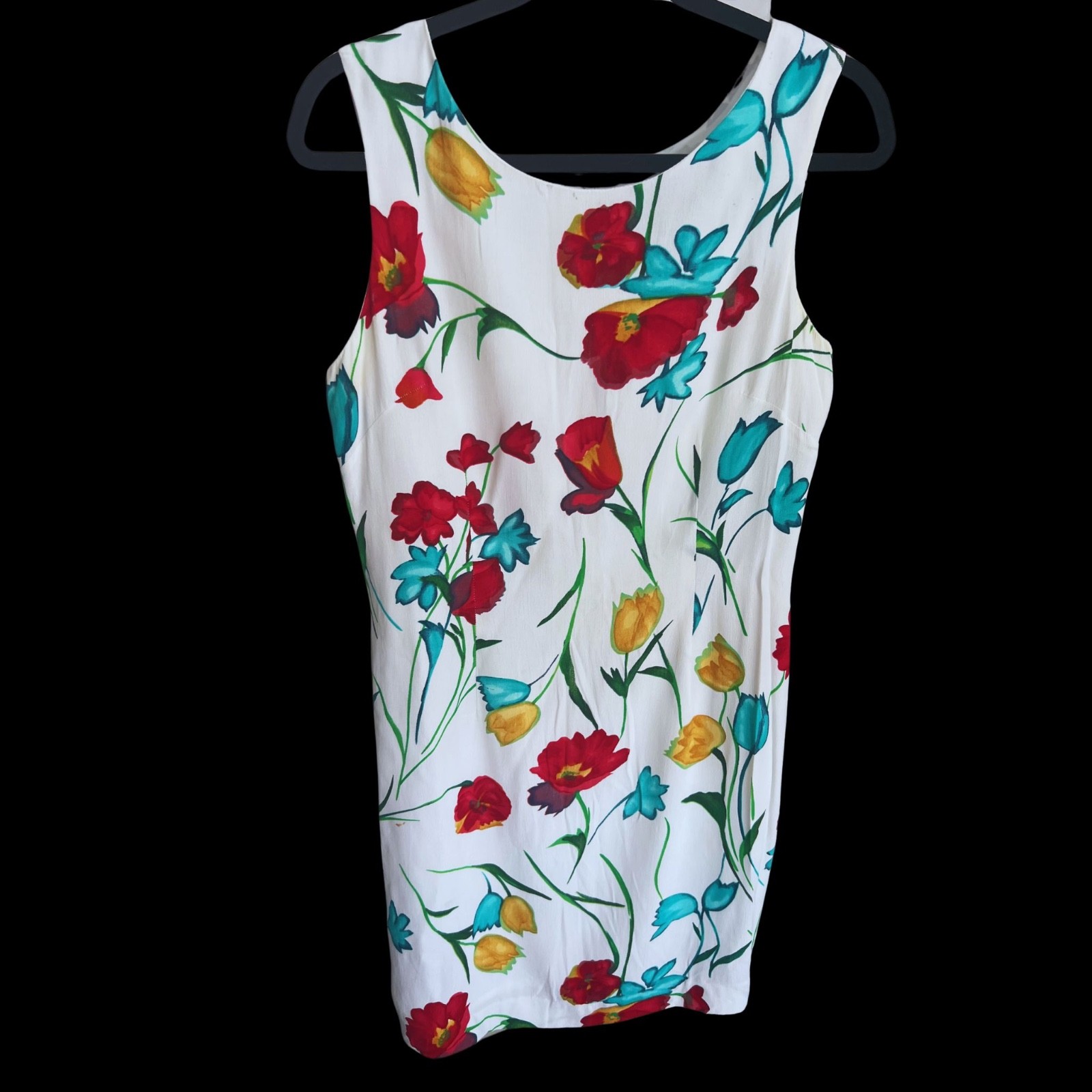 Georgeous Lined White Dress with Flowers Size 10
