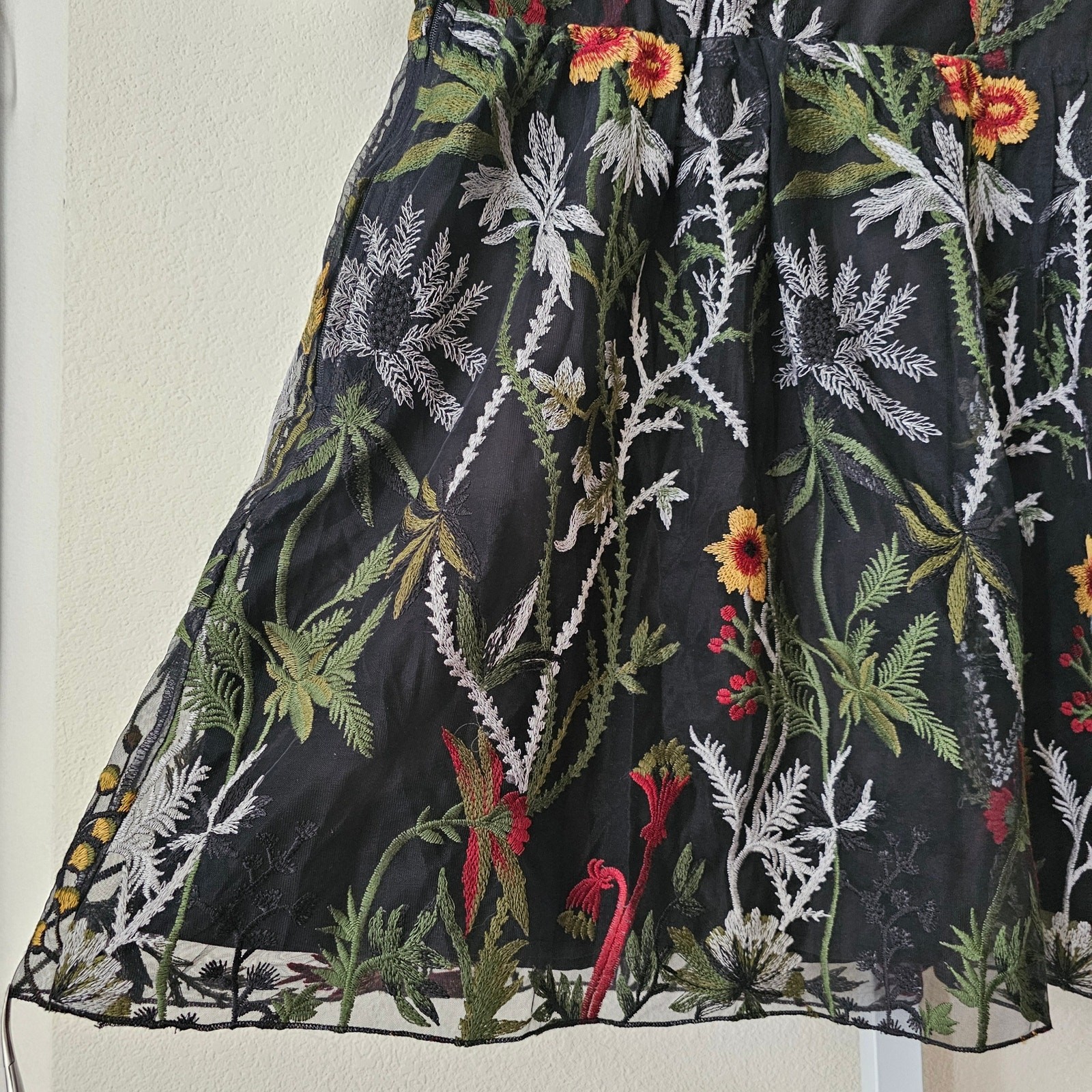DISTURBIA NWT Wildflower Embroidered Floral Boho Goth Mesh Mini Dress Sz US 8