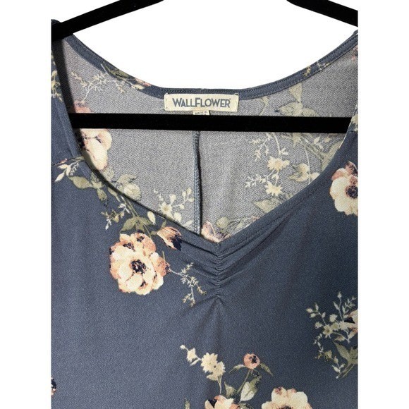 Wallflower Womens Floral V-Neck Sleeveless Skater Mini Dress Blue Peach Small