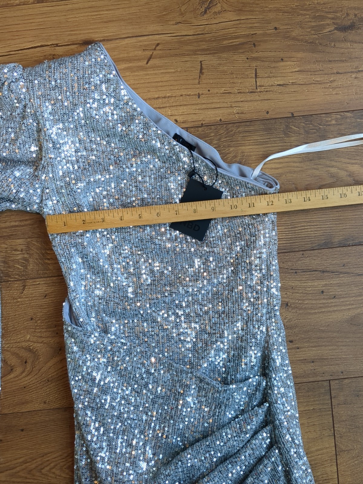 NBD Womens M Silver Sequin One Shoulder Long Sleeve Mini Dress READ