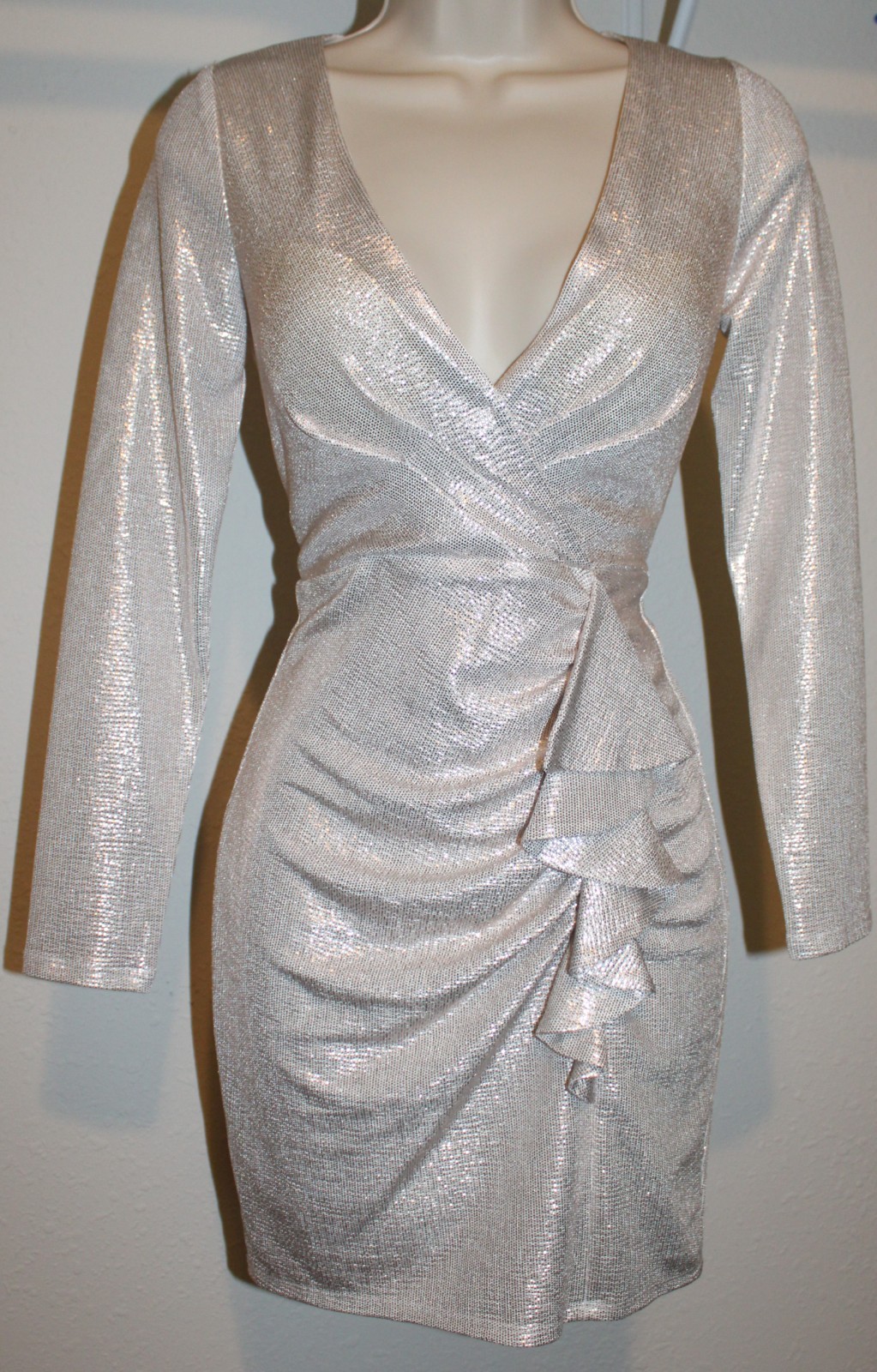 Sequin Hearts*Fitted Stretch Silver Club Dress*Cocktail*Lined*Juniors Size 3*S