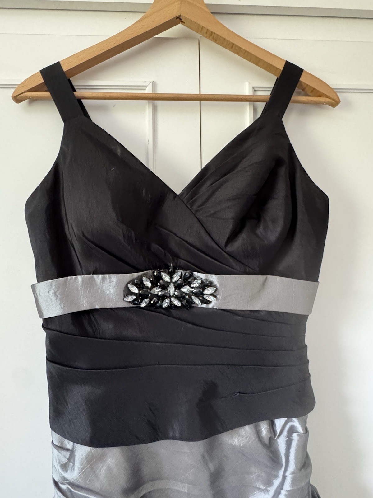 Amore Y2K Amoré Black silver Rhinestone Ruffle occasion Cocktail Dress Sz 10