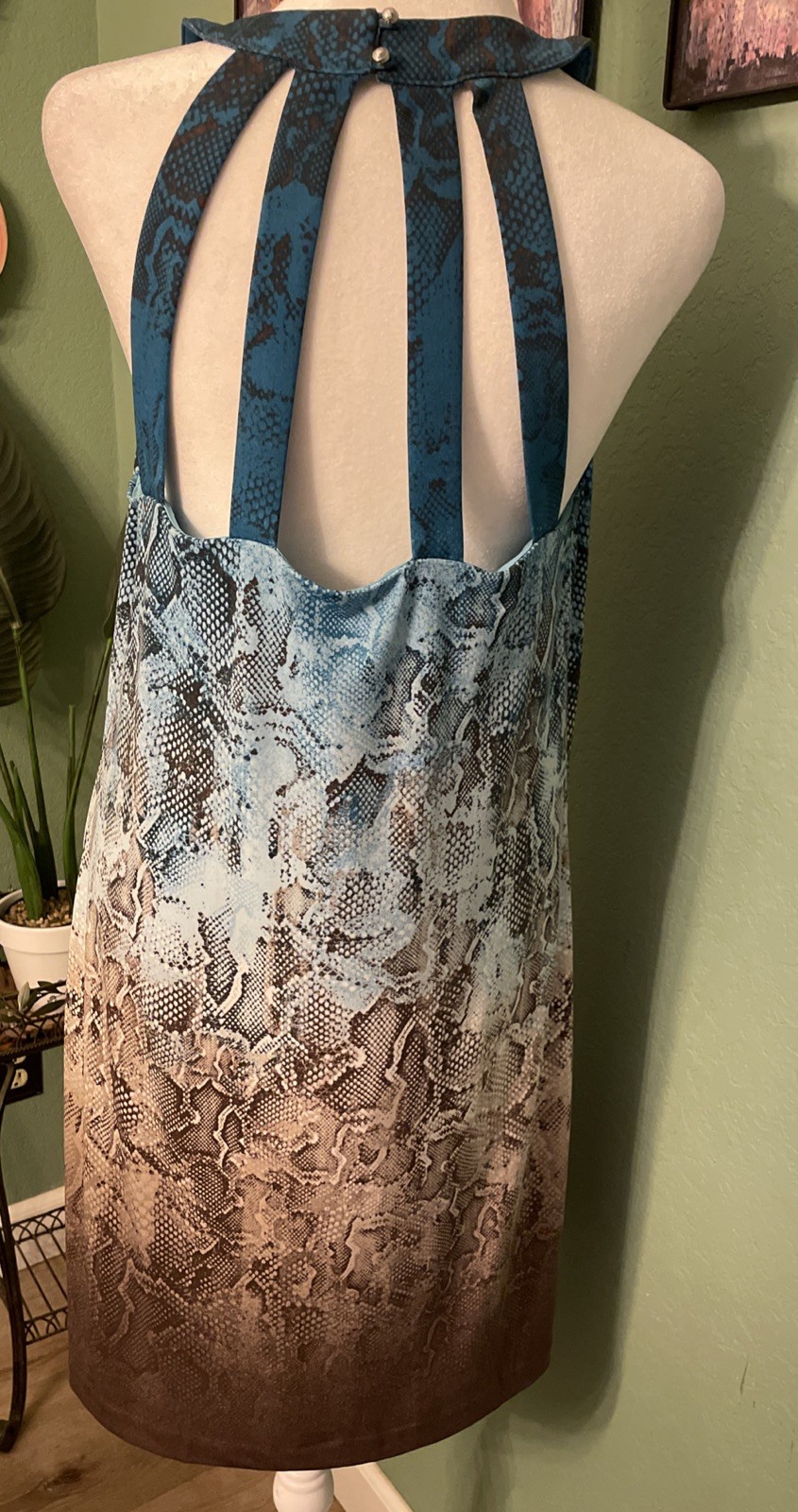 White House Black Market Halter Ombre Chemise Snakeskin Cut Out Python Print M