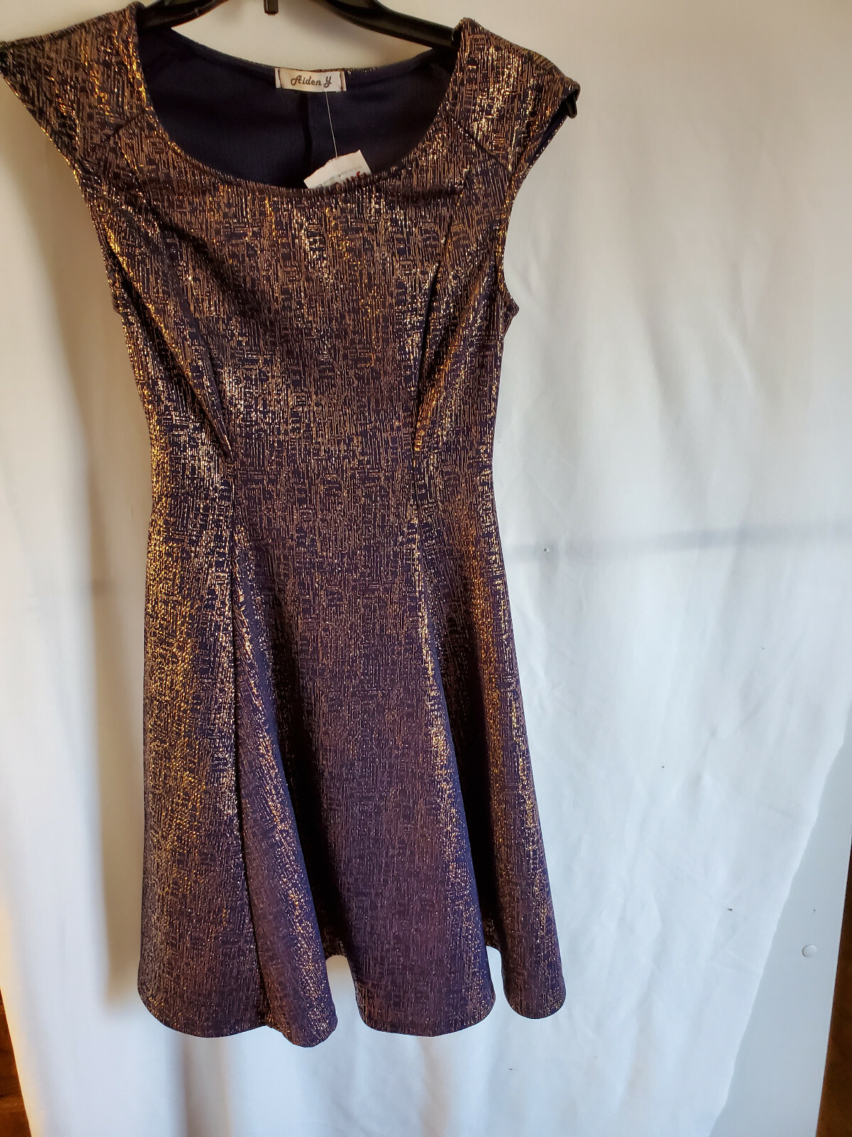 Ladies Jr. Small Fit & Flare Dress Pullover Cap Sleeve Gold Lame Aiden Y NWT