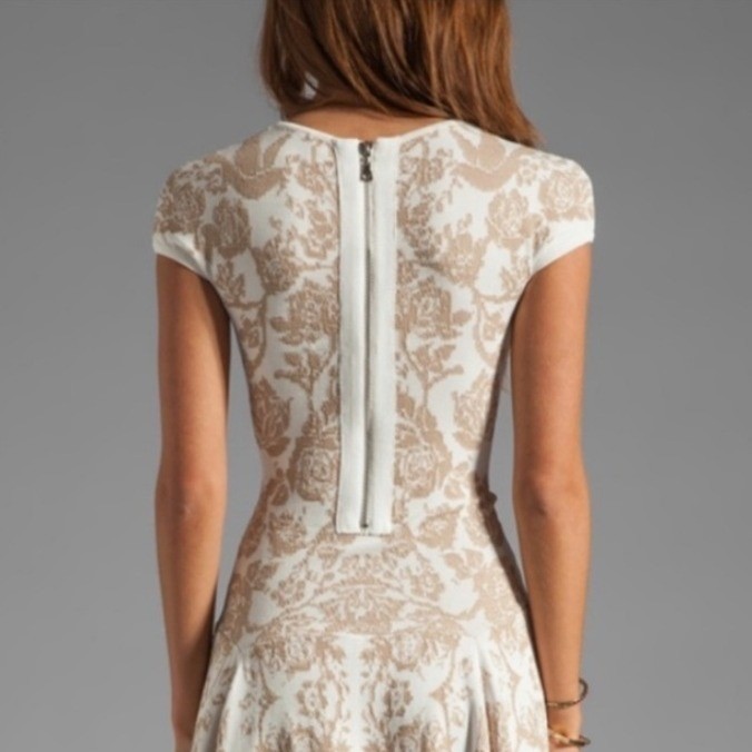 Torn by Ronny Kobo Patricia Dove Swing Dress L Tan Floral Jacquard Ladylike