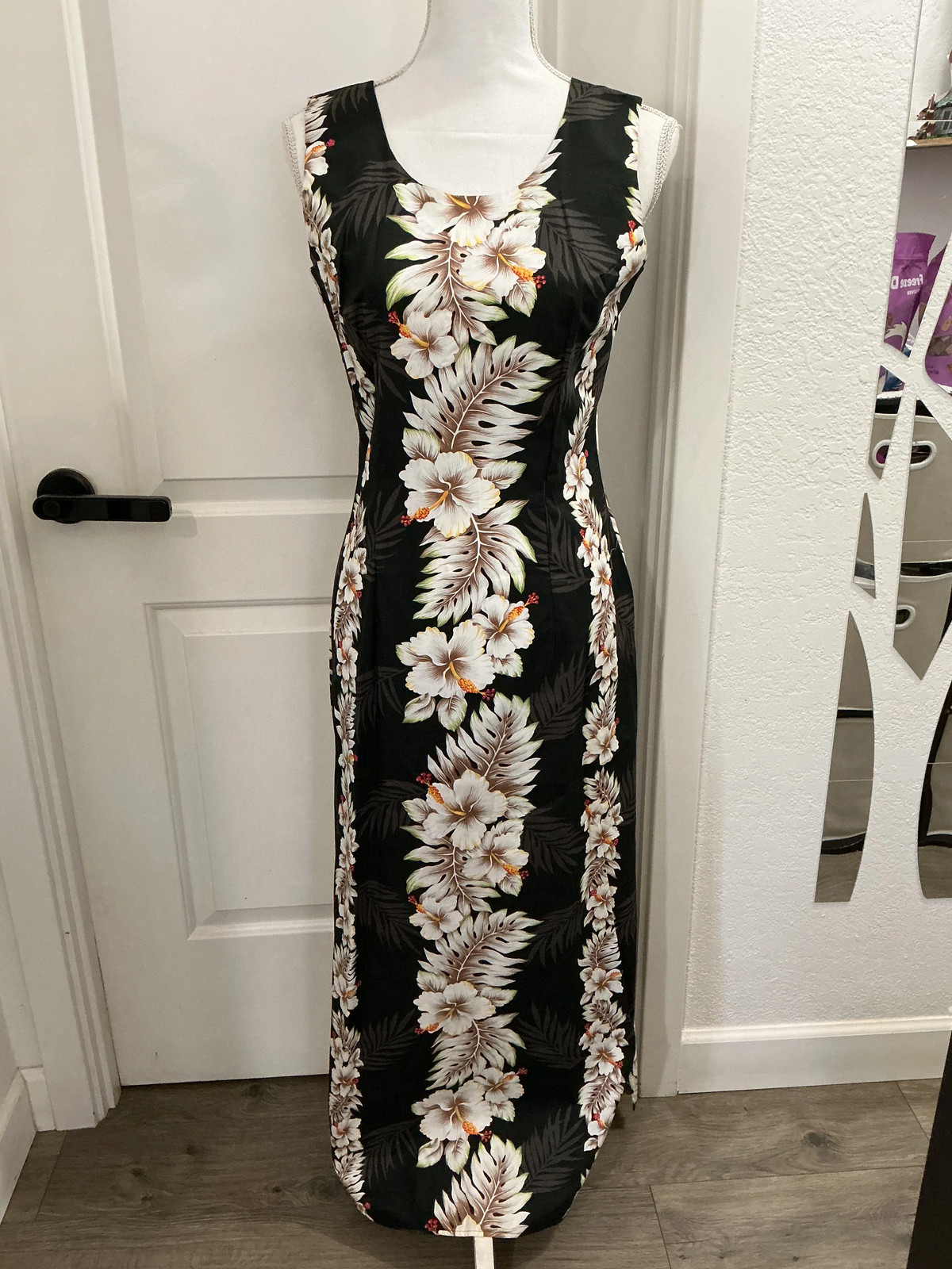 NWOT KY’s Hawaii Vintage Hawaiian Long Maxi Dress, Black Hibiscus, M