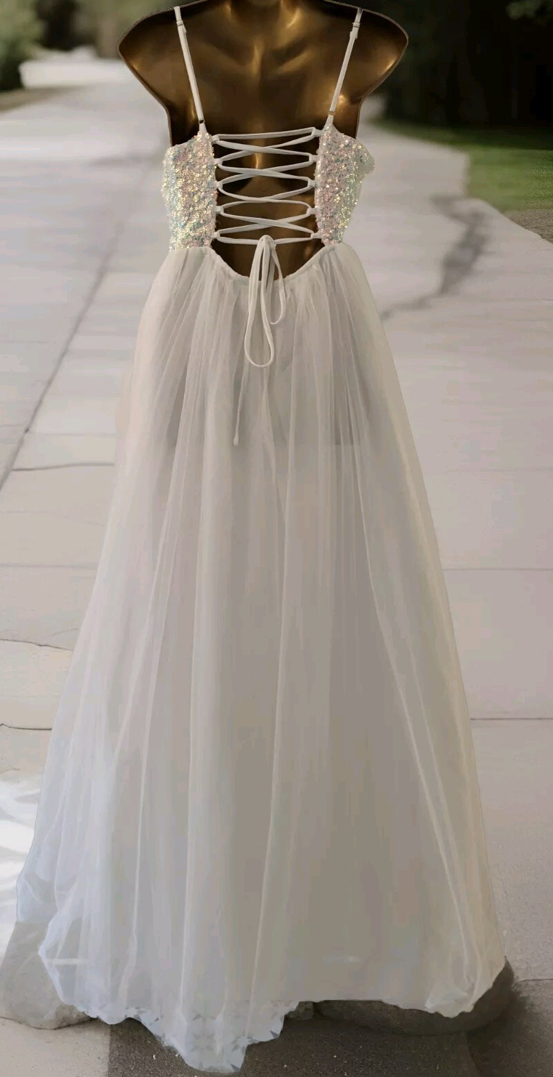 FAERIESTY womens white sequin embellished lace back ballgown dress size 12 prom