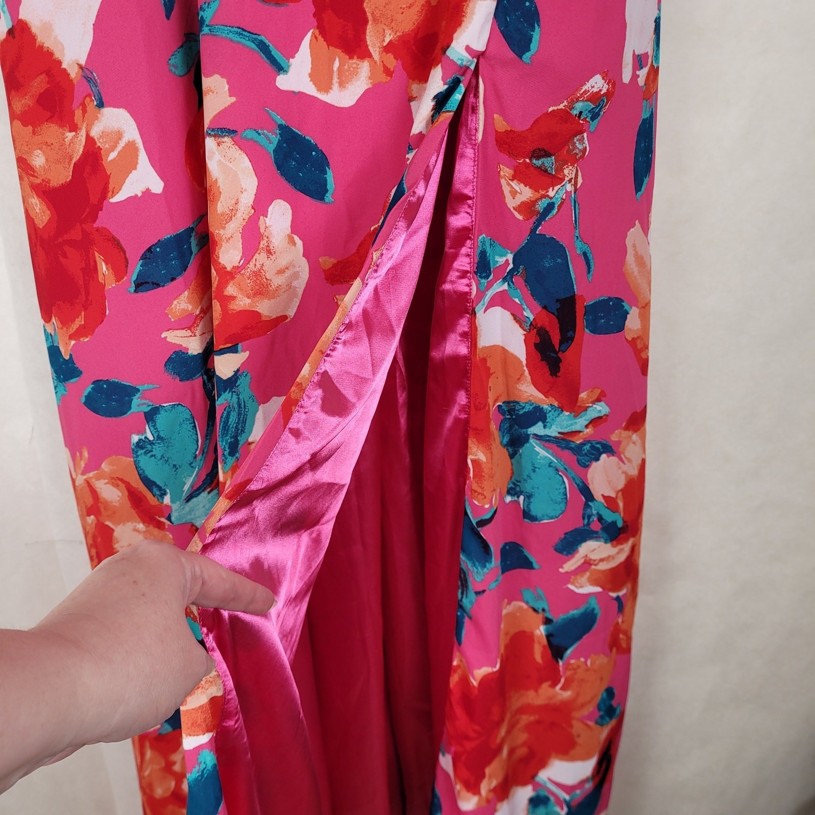 New En Creme Brielle magenta floral long sleeve side slit vneck maxi dress large