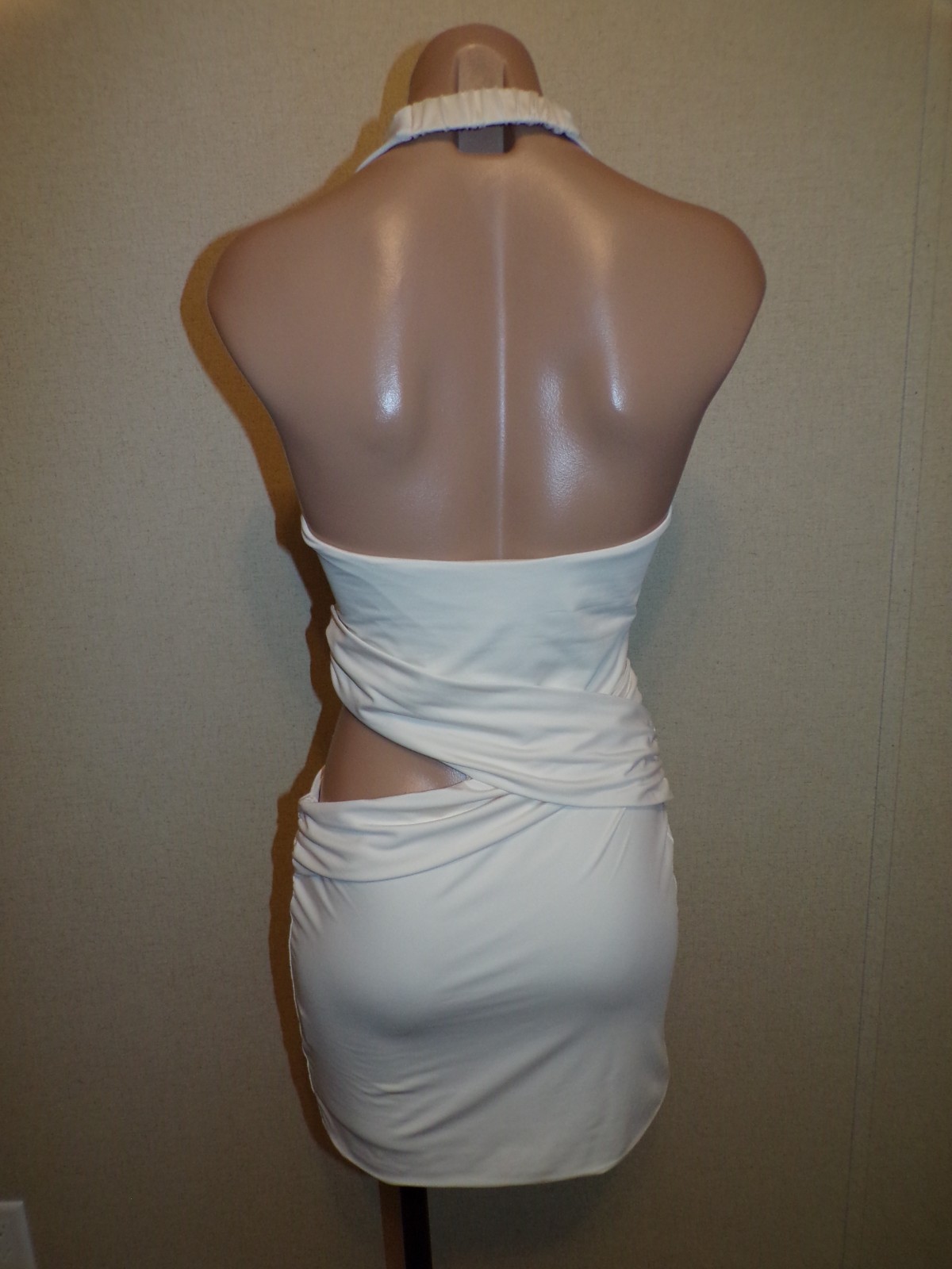 Luvalot Womens Ivory Halter Mini Dress Size 6 Cut Out Bodycon Jersey Stretch