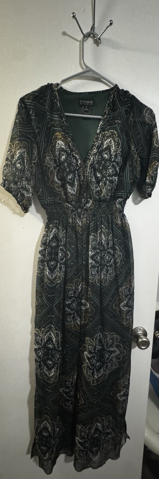 En Focus Studio Women’s Paisley A-Line Midi Dress V-Neck Short Sleeve 6 Green
