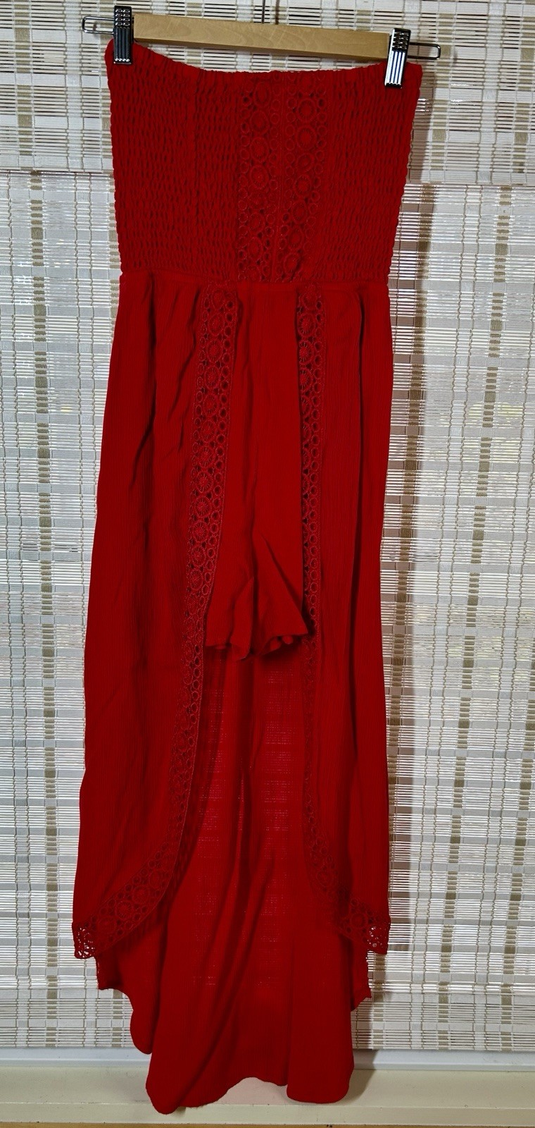 No Boundaries Red Sleeveless Smocked Dress Romper Size Small Tulip Front Opening