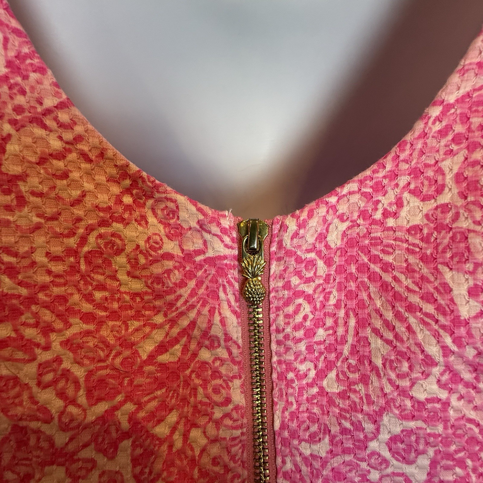 Lilly Pulitzer Pink Textured Floral Shift Dress Women’s Size 6 Sleeveless Zip Ba
