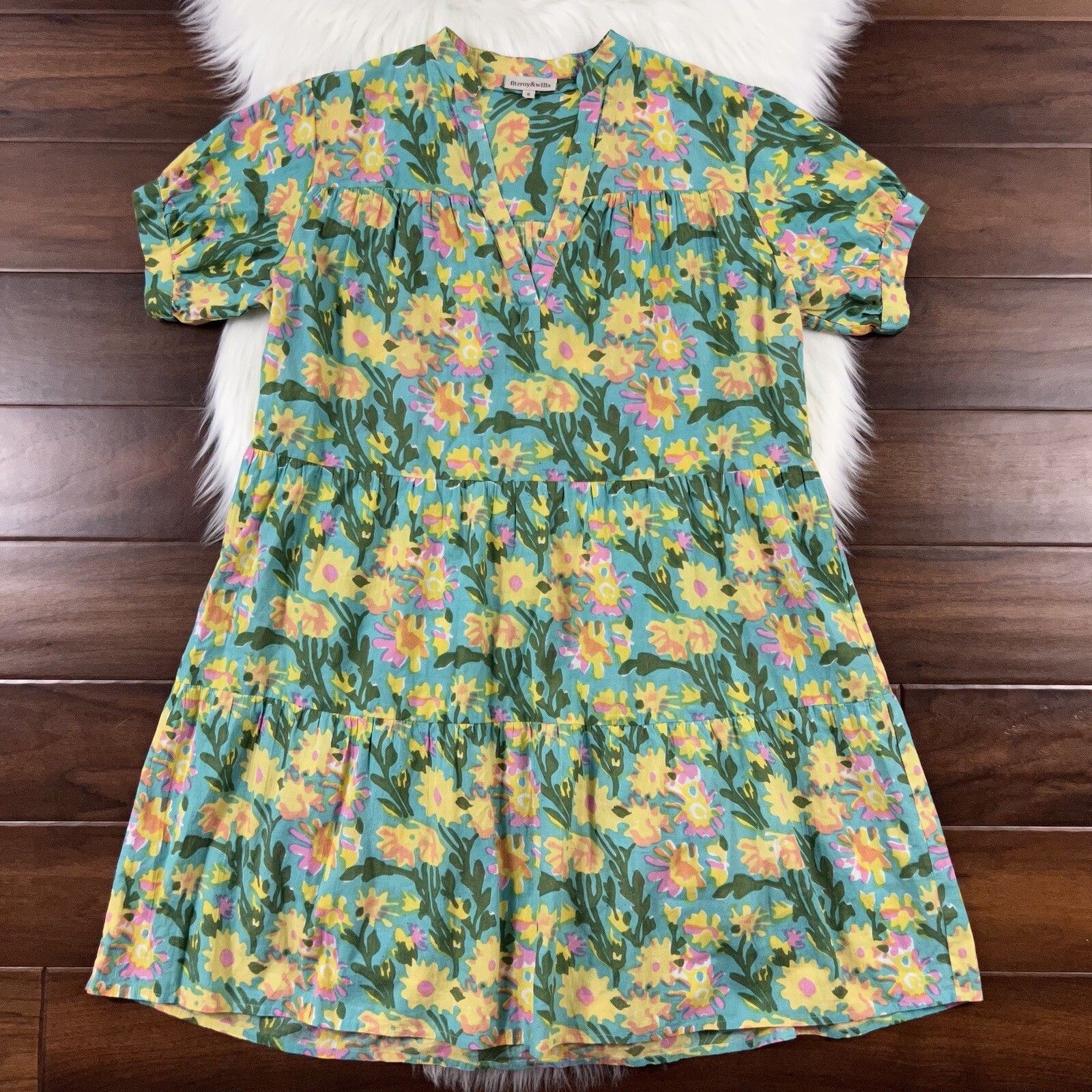 Fitzroy & Willa Size Small Floral Short Sleeve Cotton Dress