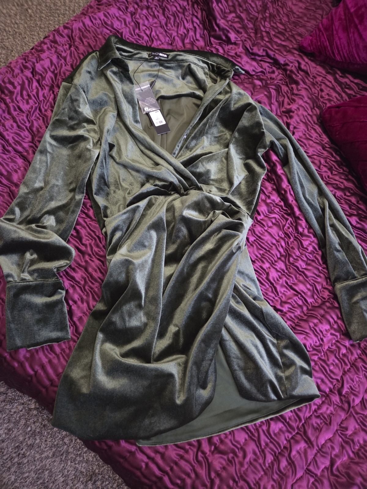Fashion Nova Green Velvet Dress L