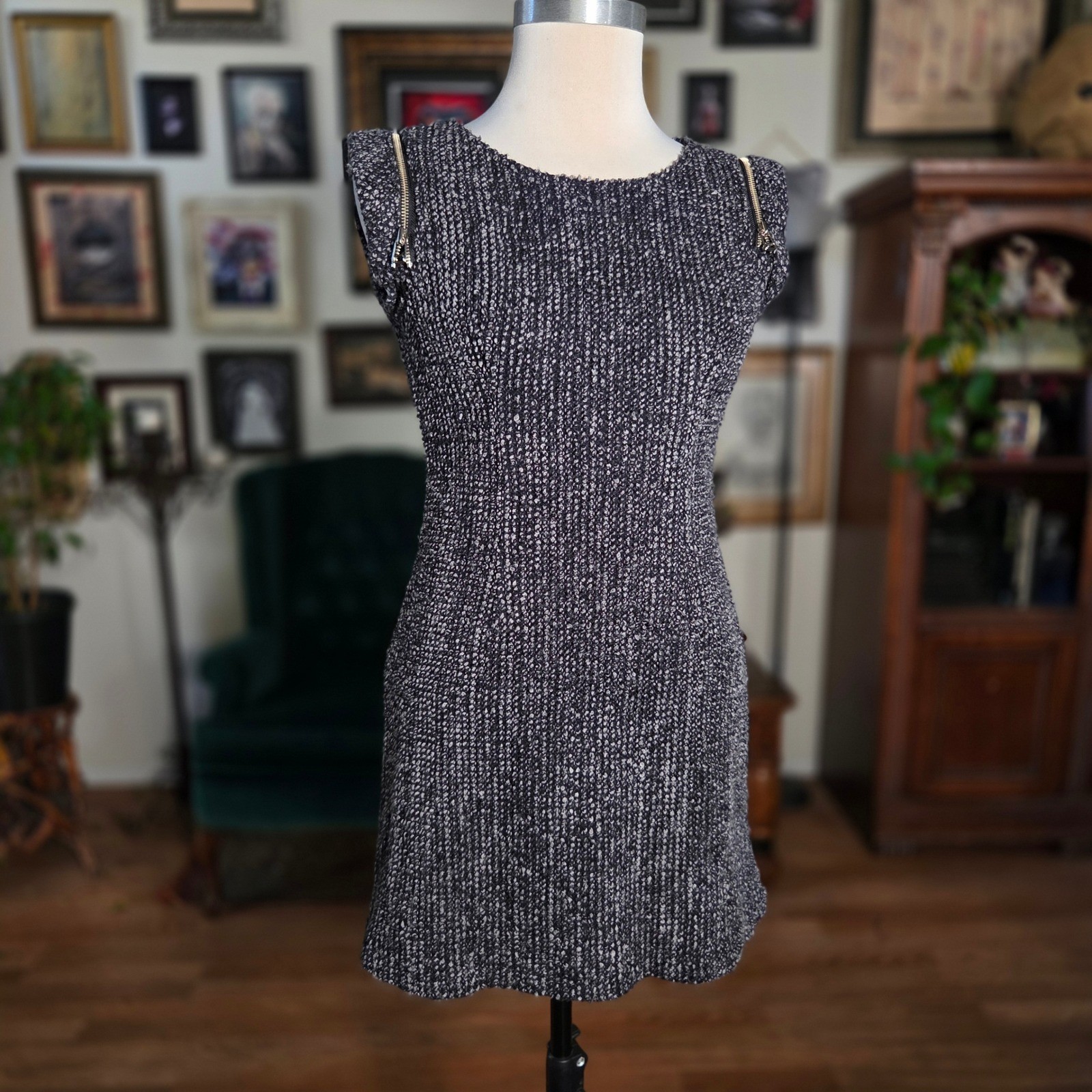 May Queen Black Boucle Tweed Shift Mini Dress Zipper Shoulder Accents