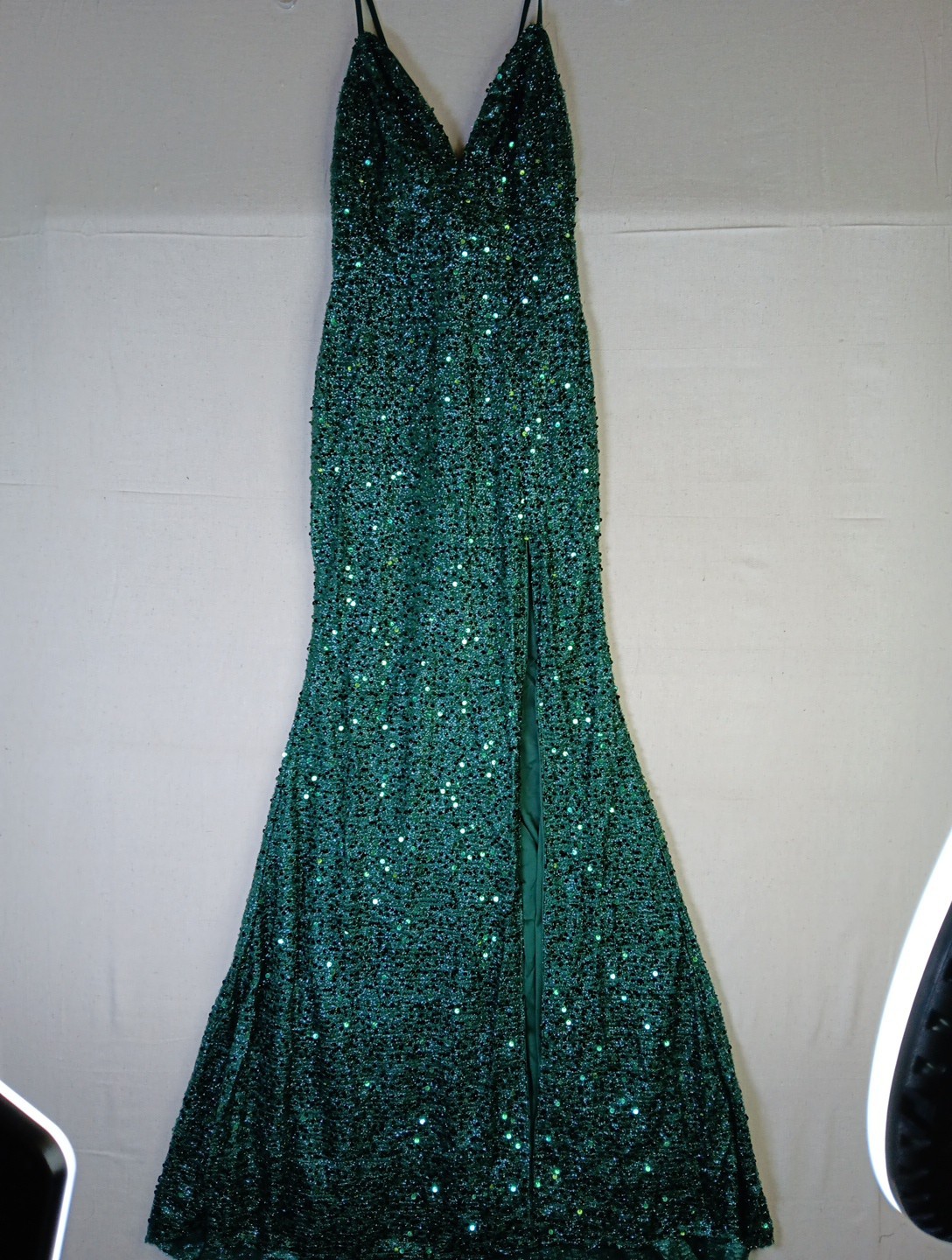 NWOT Faeriesty Seqined Full Length Dress Size 2 Emerald Green Side Slit Train