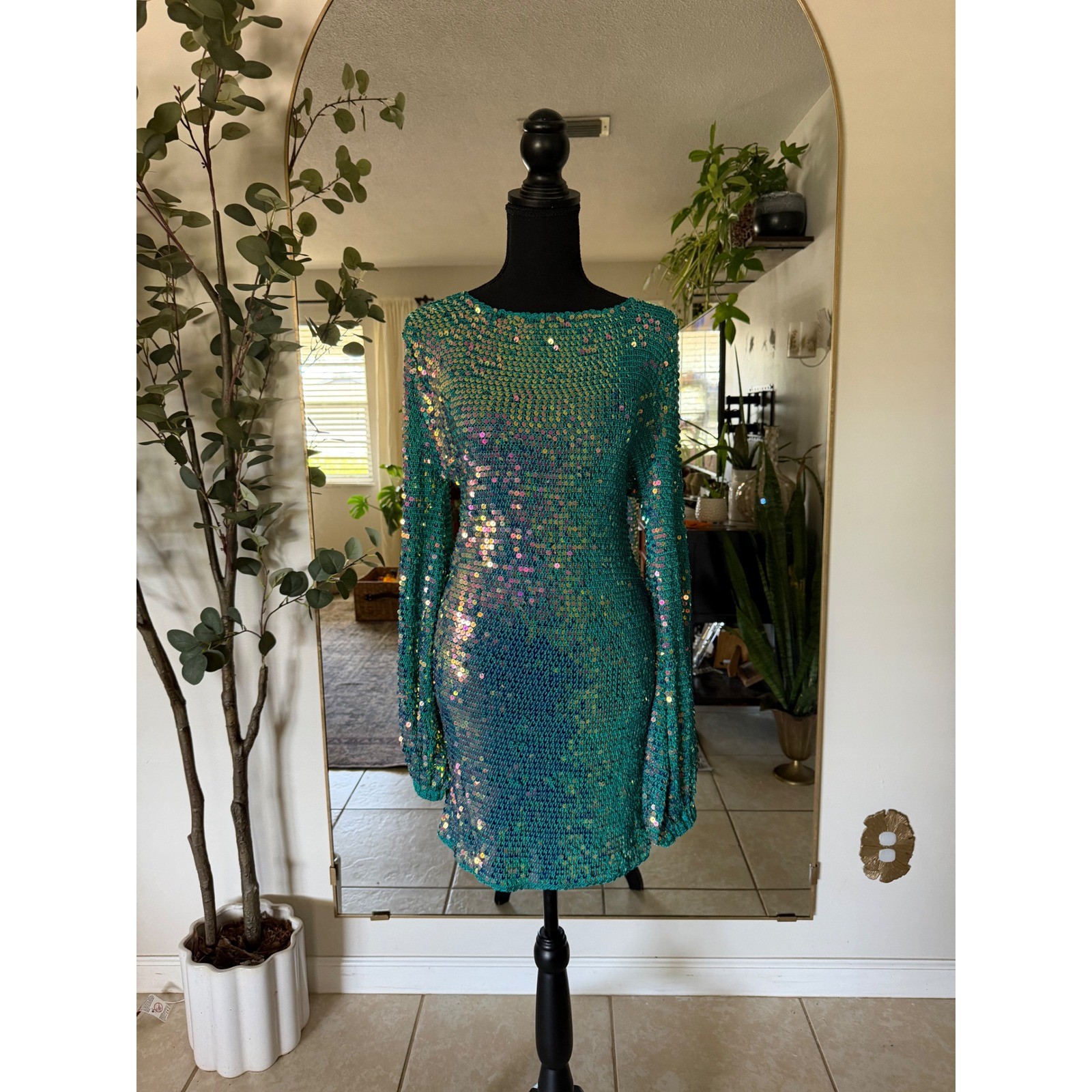 Retrofête Teal Sequin Crochet Mini Dress Open Back Iridescent Green M/L