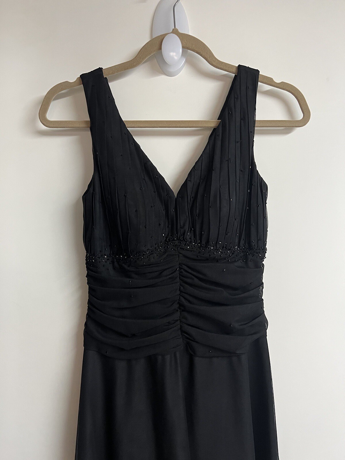 Chadwick’s VTG Black Halter Neck Front Beaded Shimering Ruffle Waist Flare Sz 4