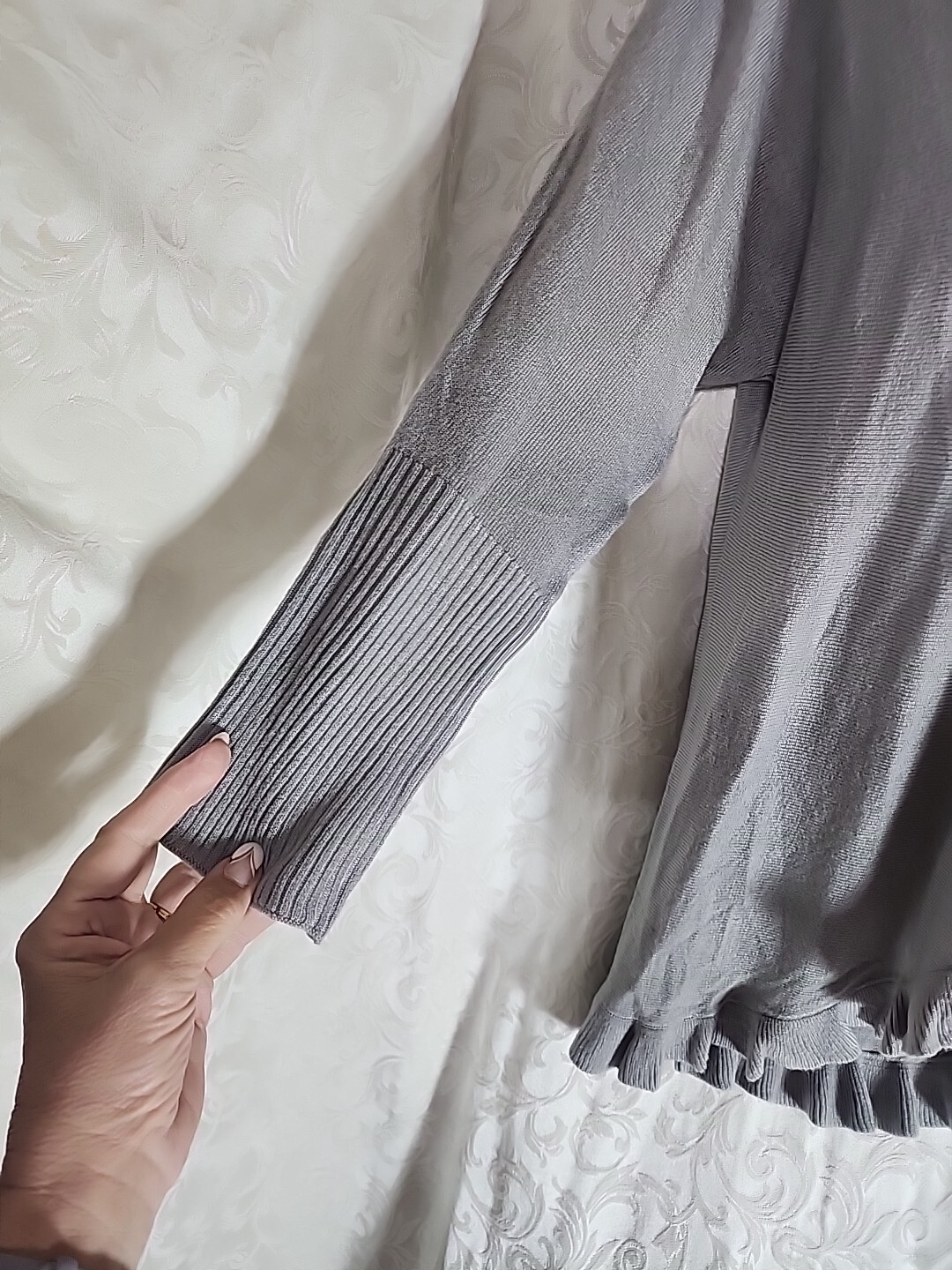 BIRCH NY Cowl Neck Long Sleeve gray Ruffled sz L Slightly Oversized 2831