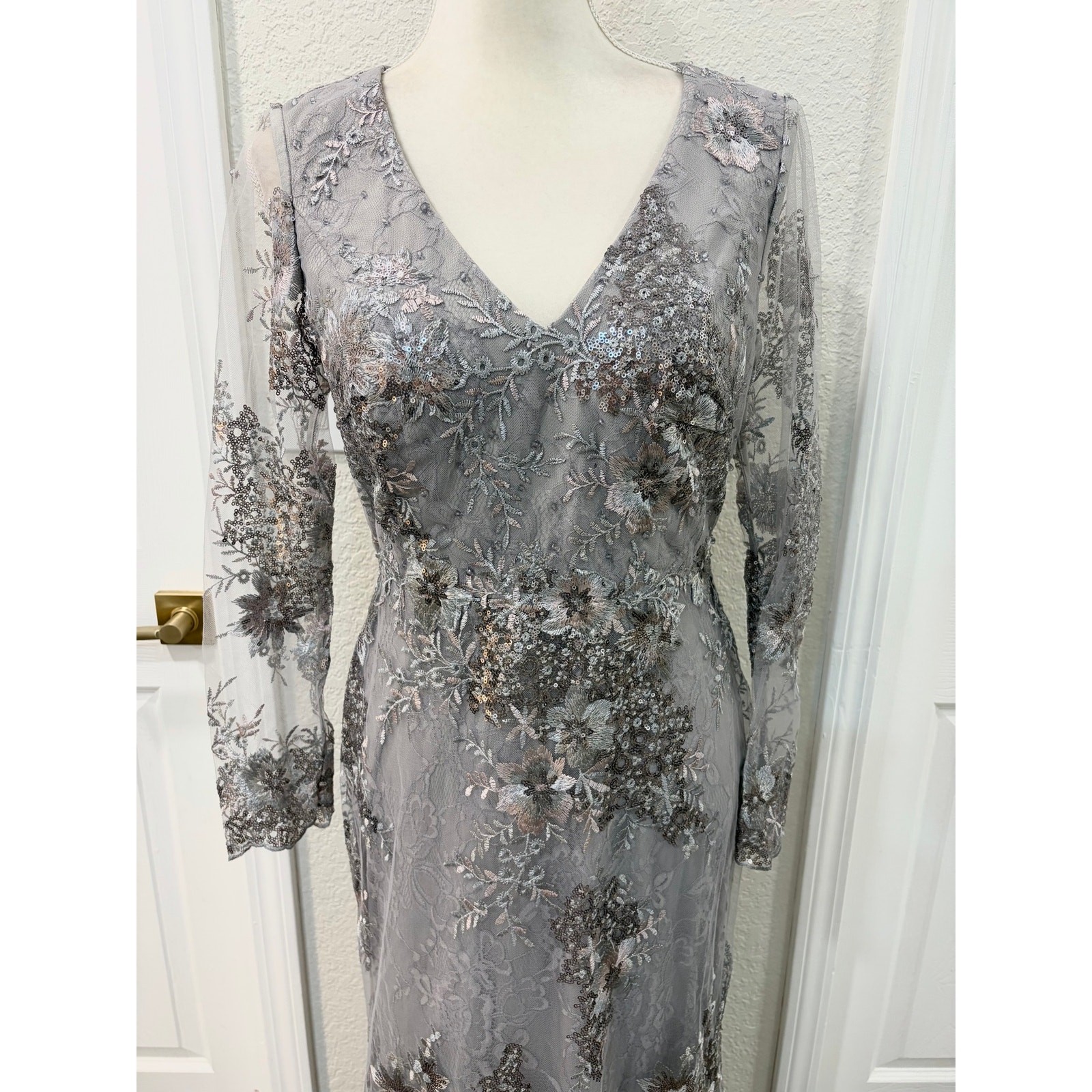 NWT Mac Duggal Gray Embroidered Illusion Evening Gown 67539 Size 8