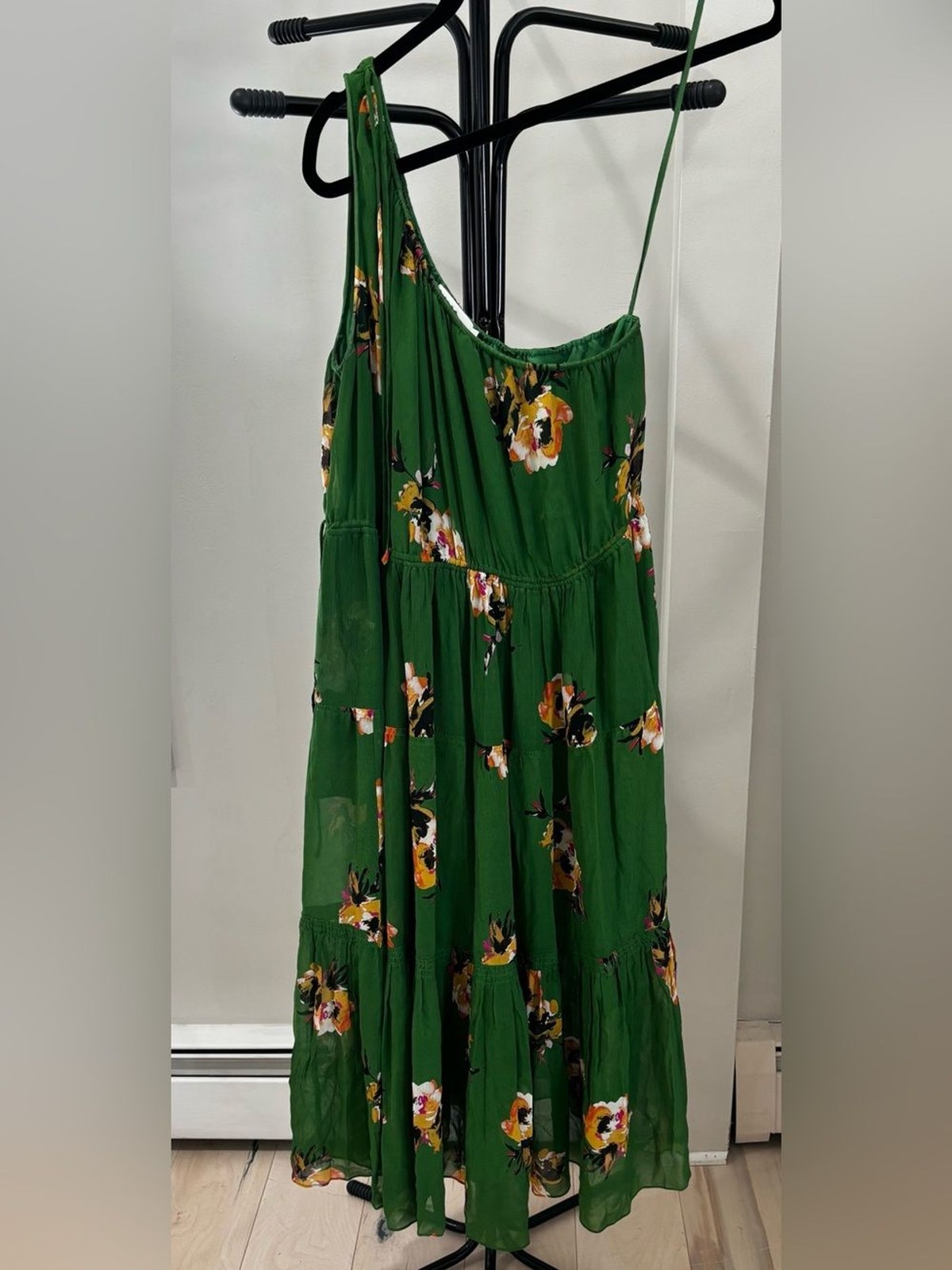 A.L.C. 100% Silk Green Floral One Shoulder Tiered Midi Dress Size 8