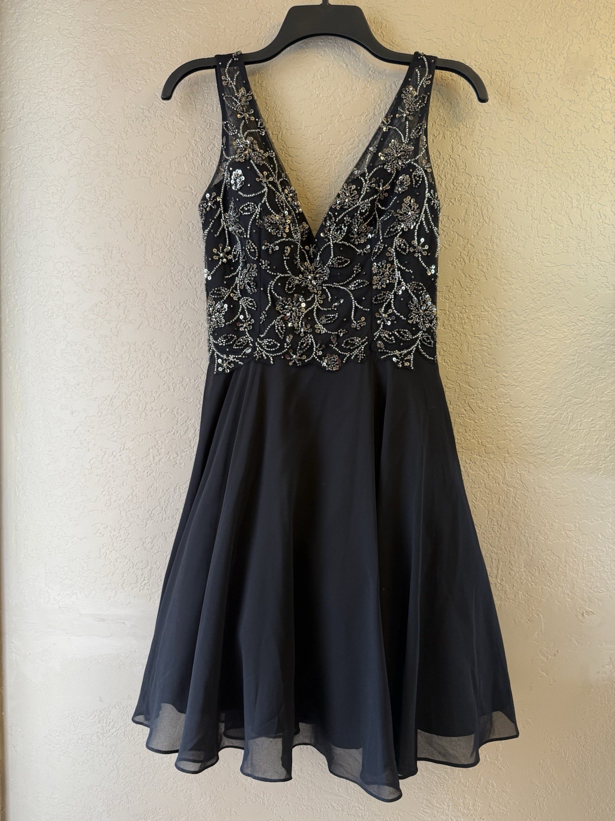 Dancing Queen Sleeveless Cocktail Or Formal Dress Size 3