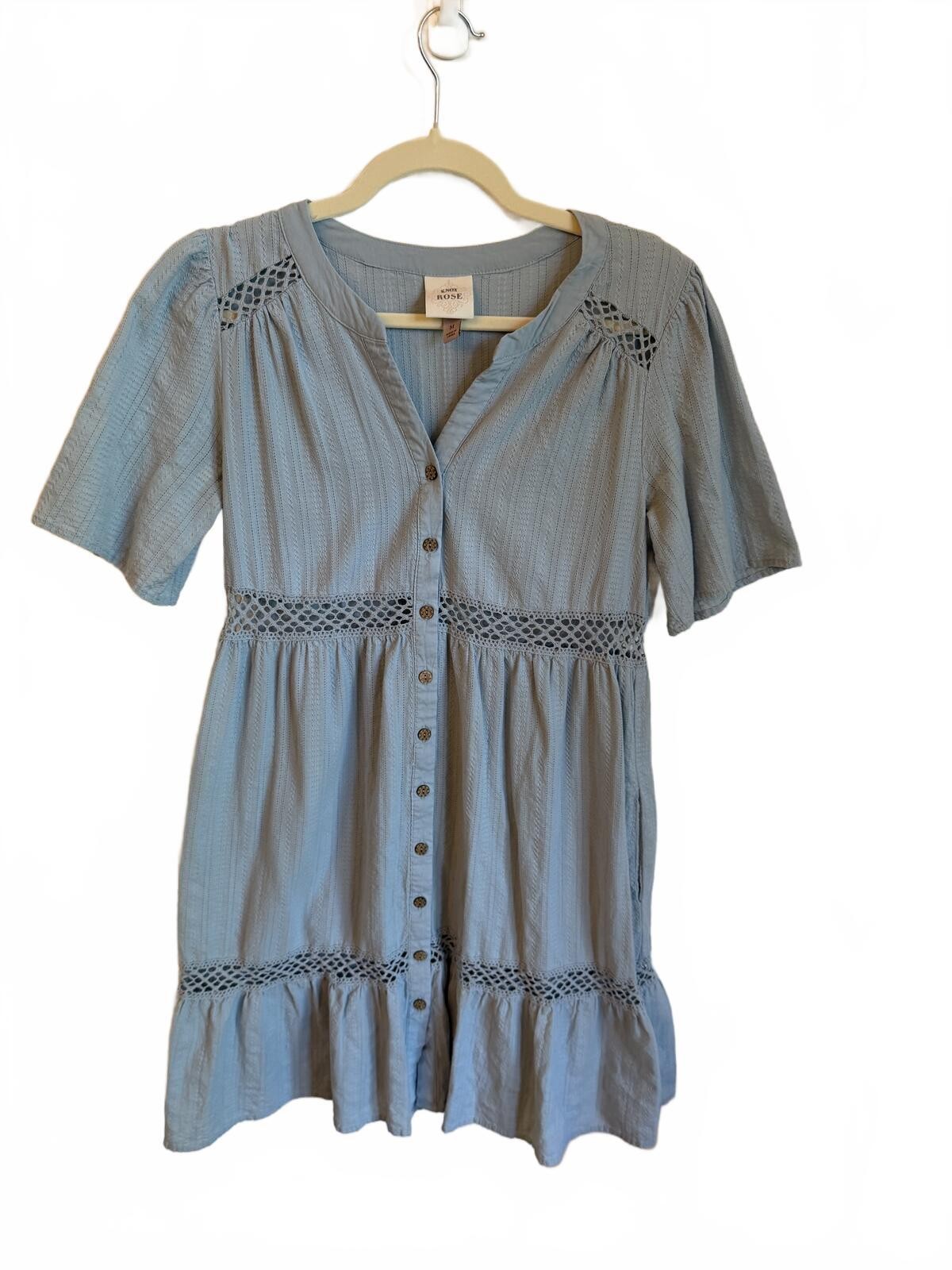 Knox Rose Light Blue Chambray Babydoll Top Medium Button Front Crochet Boho