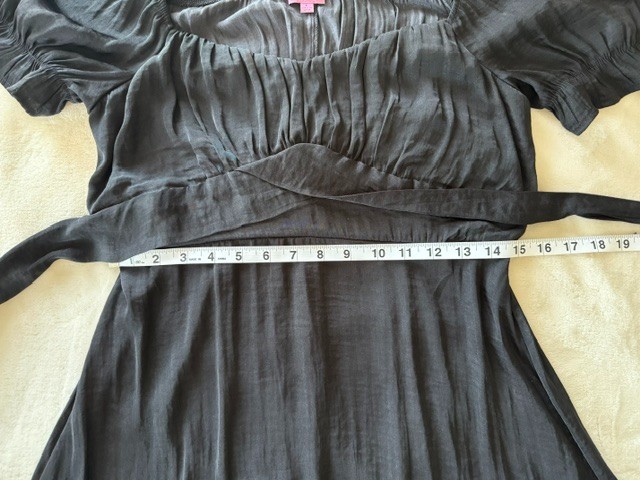 mi ami for francesca’s Black Ruffle Sleeve A-Line Dress Scoop Neck Size L