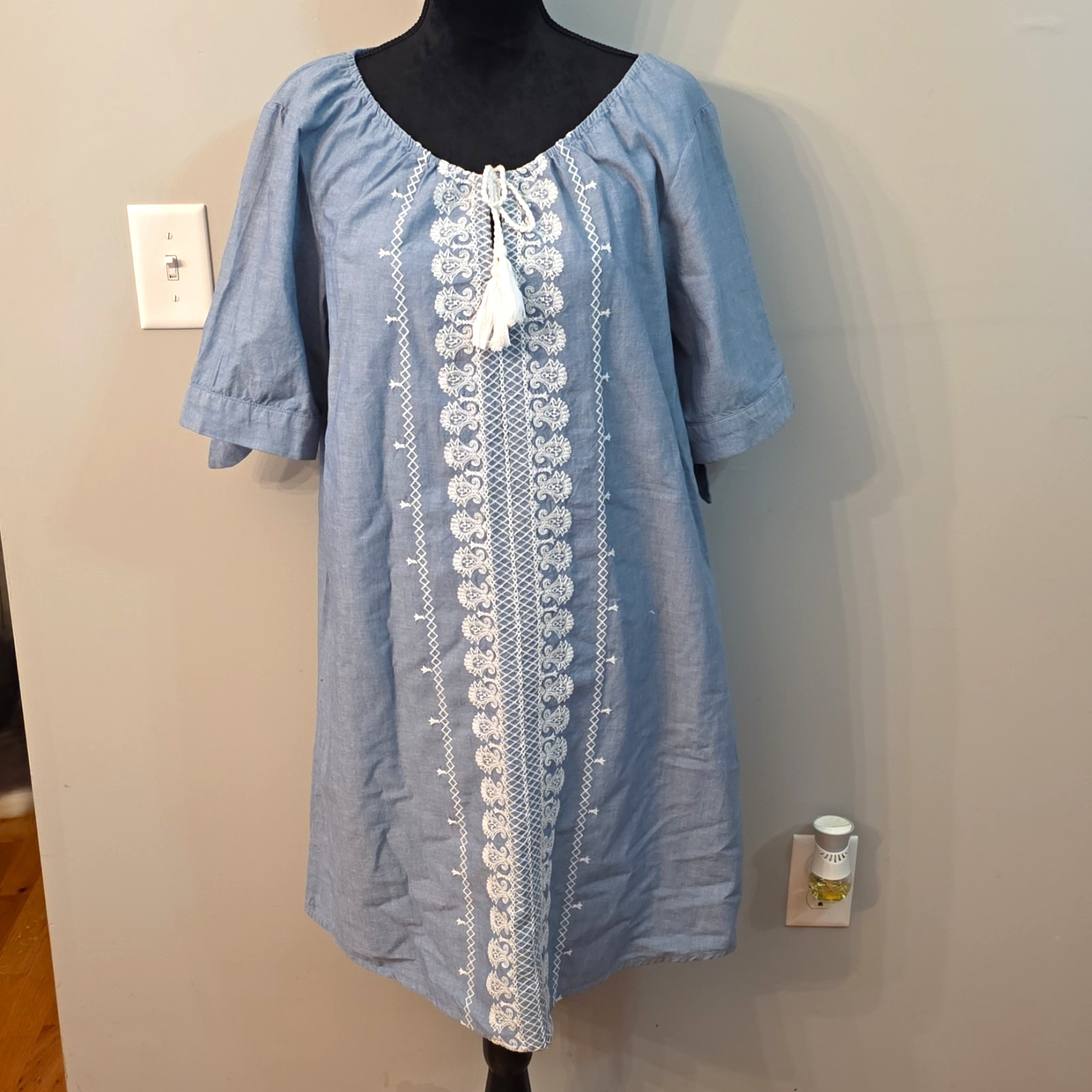 Sonoma Blue Chambray Embroidered Tassel Tie Scoop Neck Shift Knee XXL