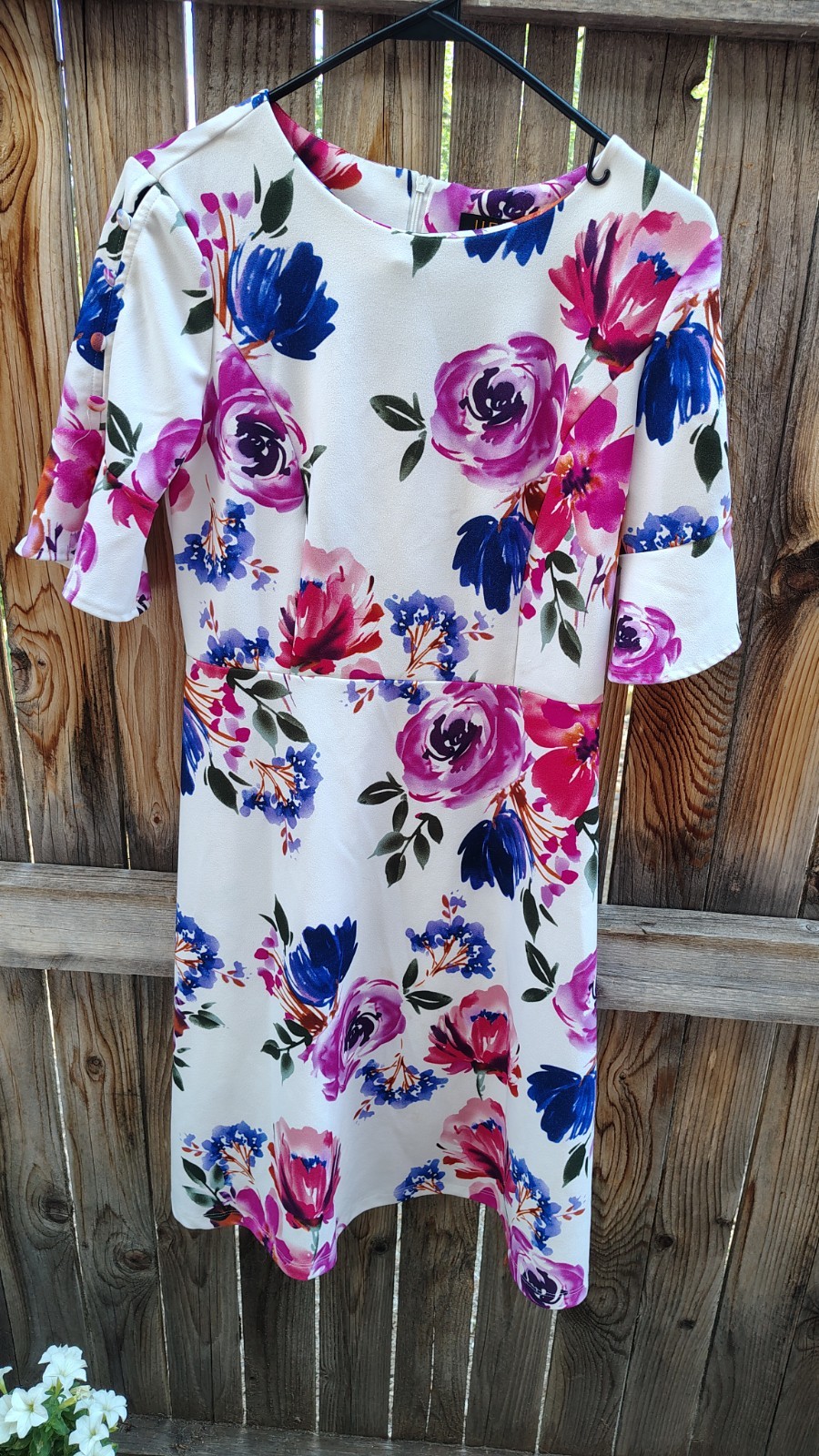 ILE NEW YORK Floral Dress Size 6 Pink White Knee Length