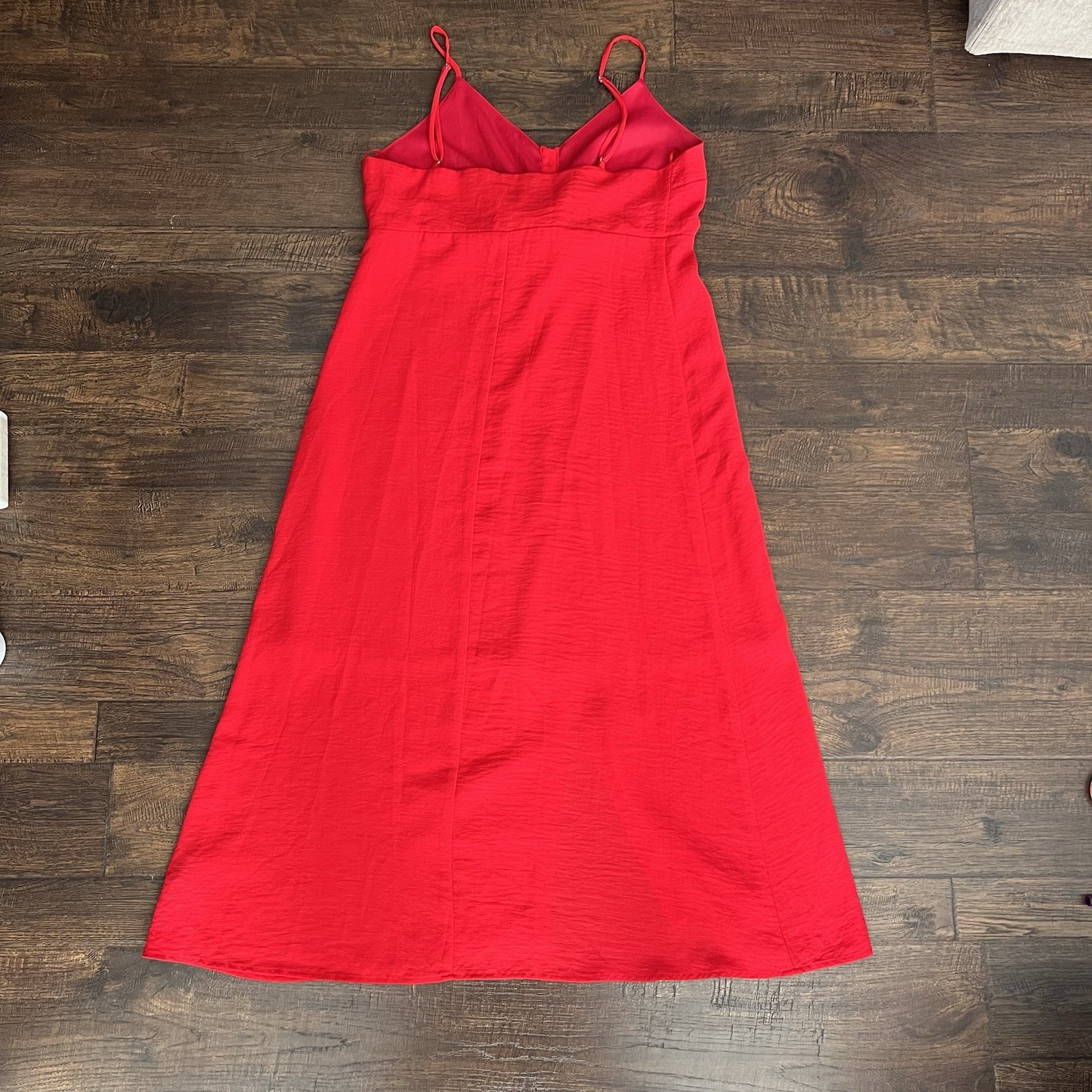 LUMIERE Red Spaghetti Straps Button Front Dress Tie Front Medium Summer Midi