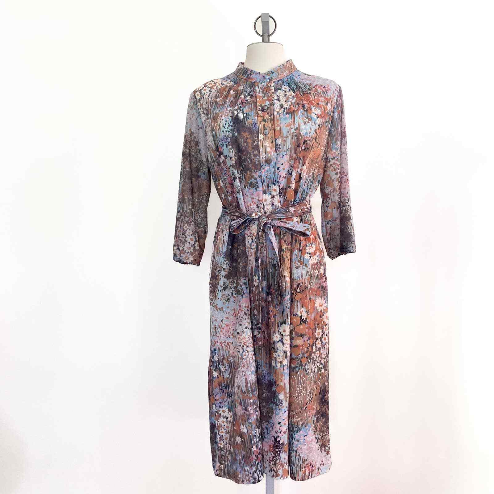 Vintage 60s 70s Sheath Dress, Floral Wildflower Garden House Dress, Retro Daisy
