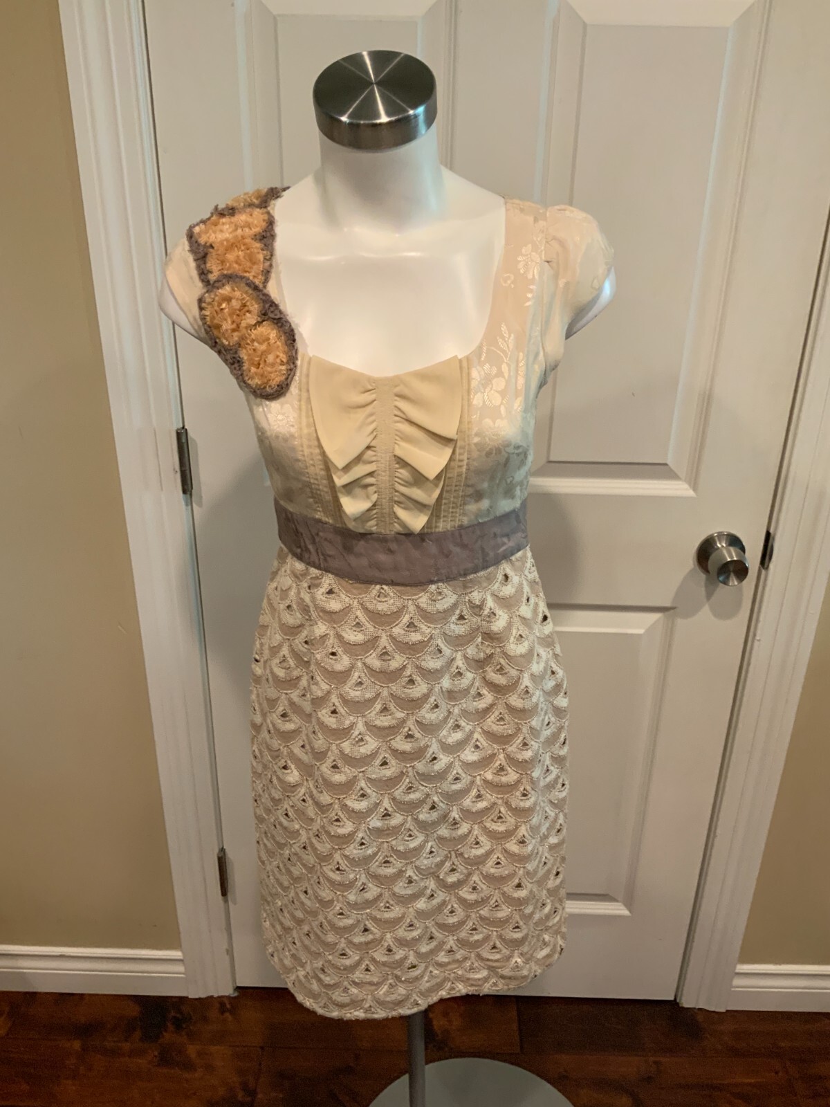 Floreat Anthropologie Cream & Tan Ruffle Embroidered Sleeveless Dress Size 0