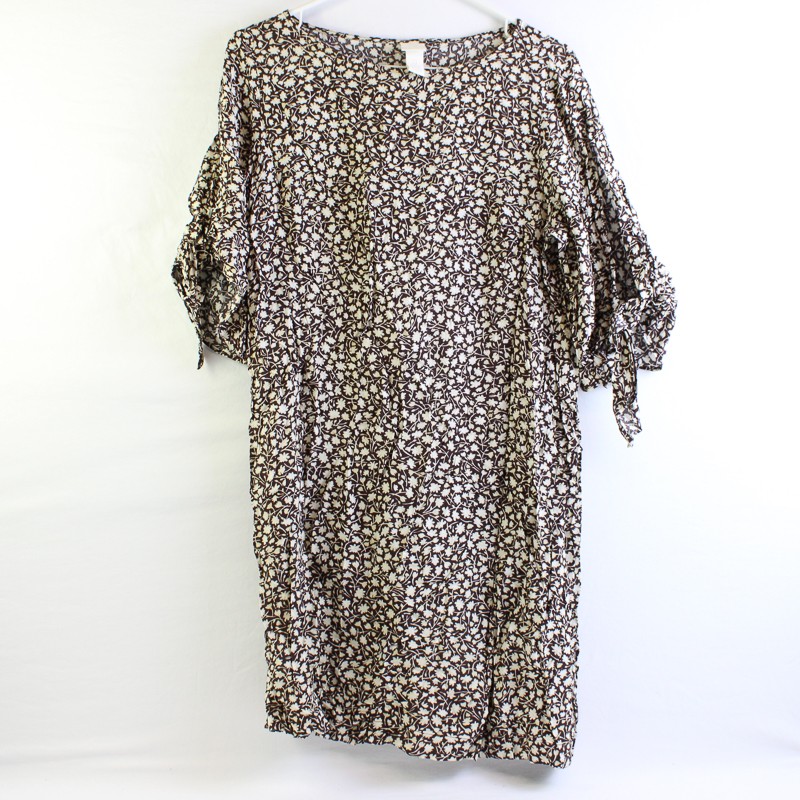 H&M Women’s 8 Brown and Beige Floral Dress with Slit Sleeves