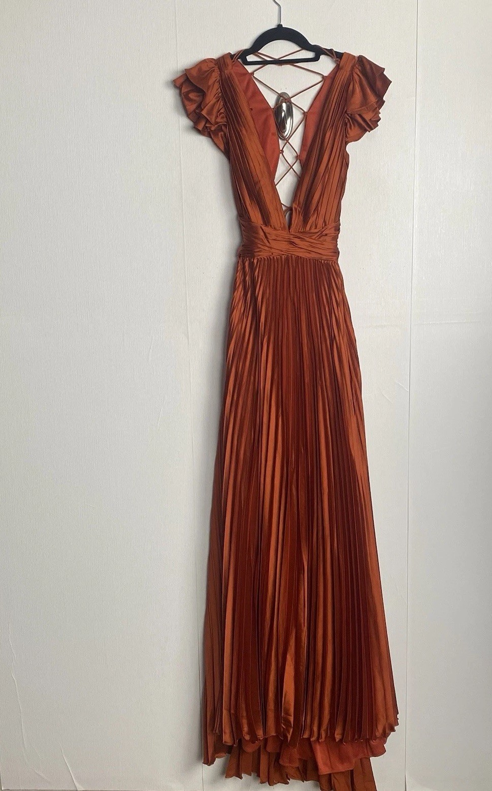 Mac Duggal Leena Pleated Flutter Sleeve Deep V Neck Lace Up Gown Size 12.