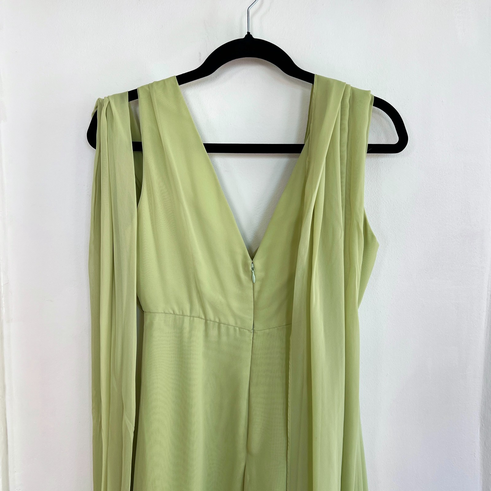 Vera Wang Sage Green Maxi Formal Dress Women’s 2 Draped Scarf Goddess Bridesmaid