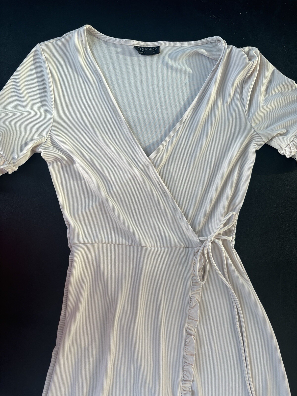 Topshop Waist Tie Belt V-Neck Ruffle Trim Short Sleeves Wrap Dress Cream US 2