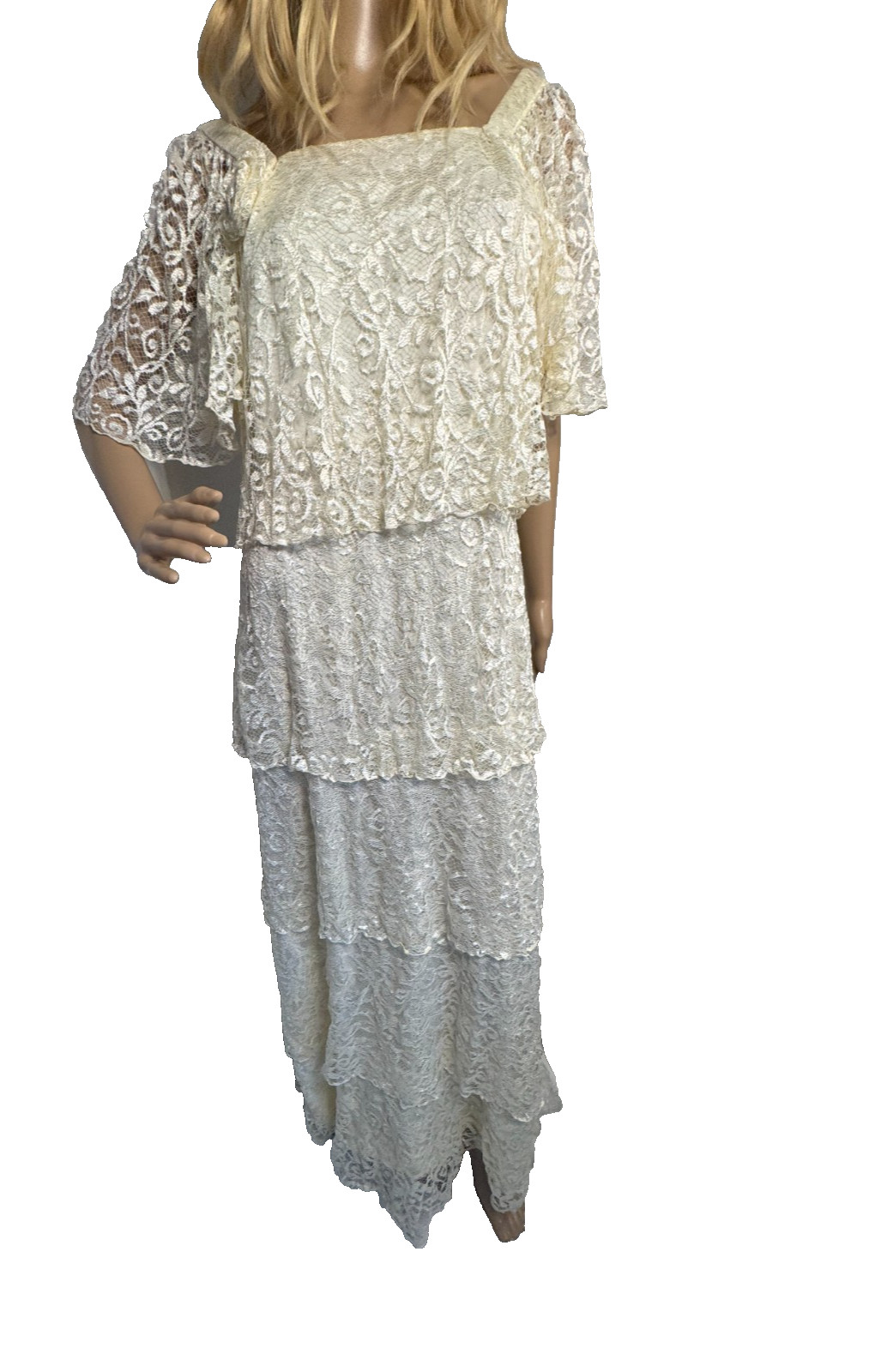 Vintage made in usa dress ivory size m ruffles long lace